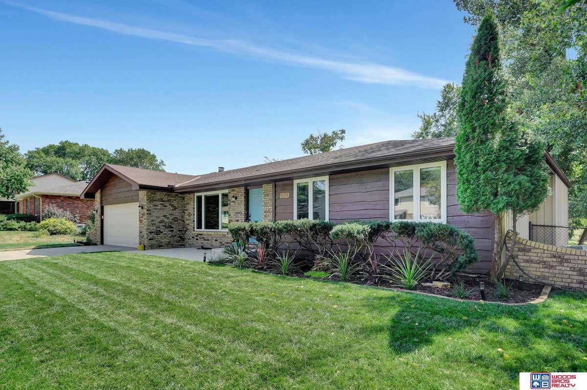 6711 BERNESE BLVD, LINCOLN, NE 68516 Single Family Residence For Sale