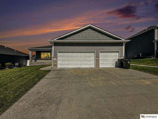 1215 OAKVIEW DR, HICKMAN, NE 68372 - Image 1