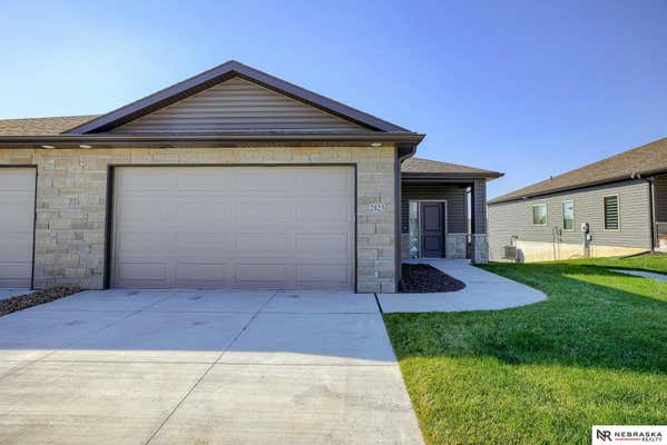 2823 SHEILA LN, LINCOLN, NE 68516 - Image 1