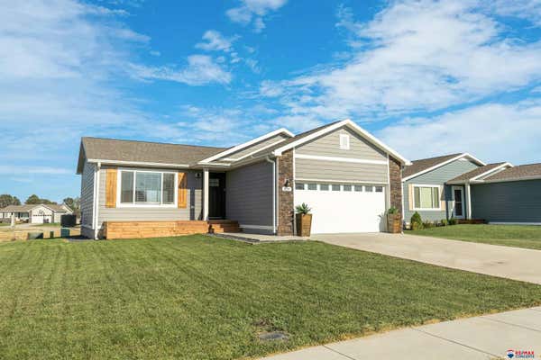 834 N 26TH ST, BEATRICE, NE 68310 - Image 1