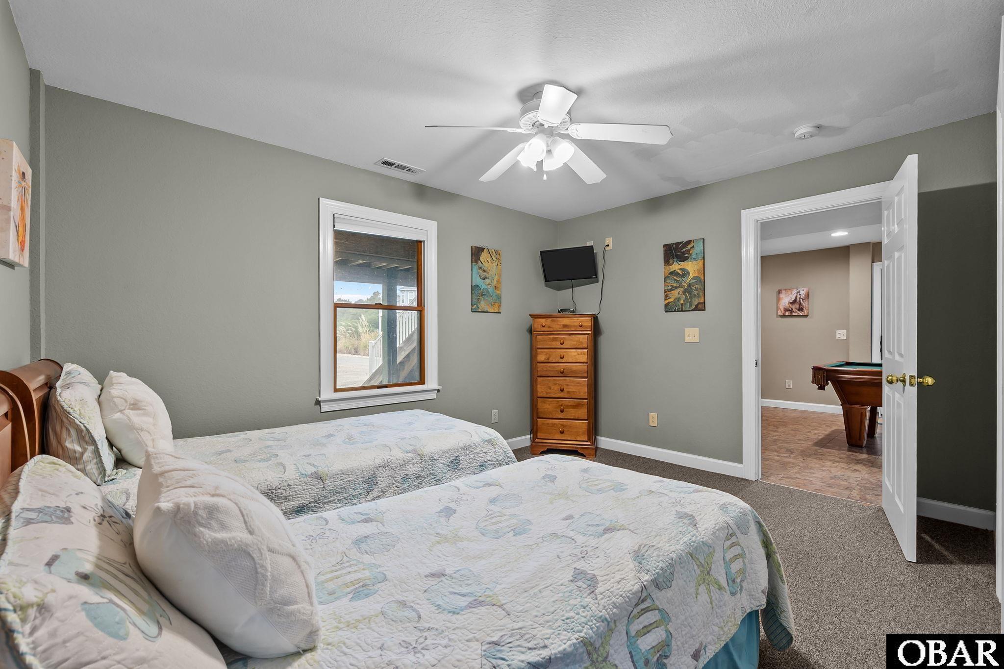 Corolla, North Carolina, 27927, United States, 6 Bedrooms Bedrooms, ,6 BathroomsBathrooms,Residential,Active,1944104