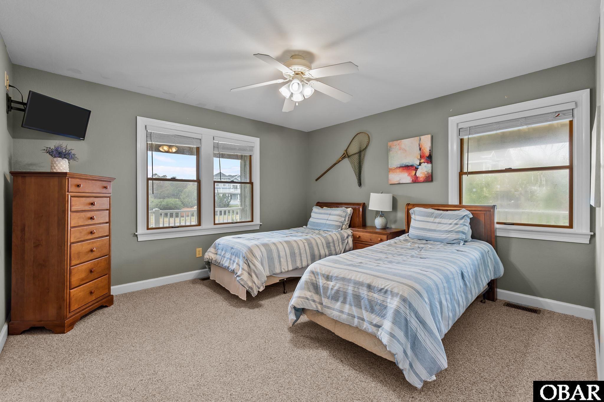 Corolla, North Carolina, 27927, United States, 6 Bedrooms Bedrooms, ,6 BathroomsBathrooms,Residential,Active,1944104