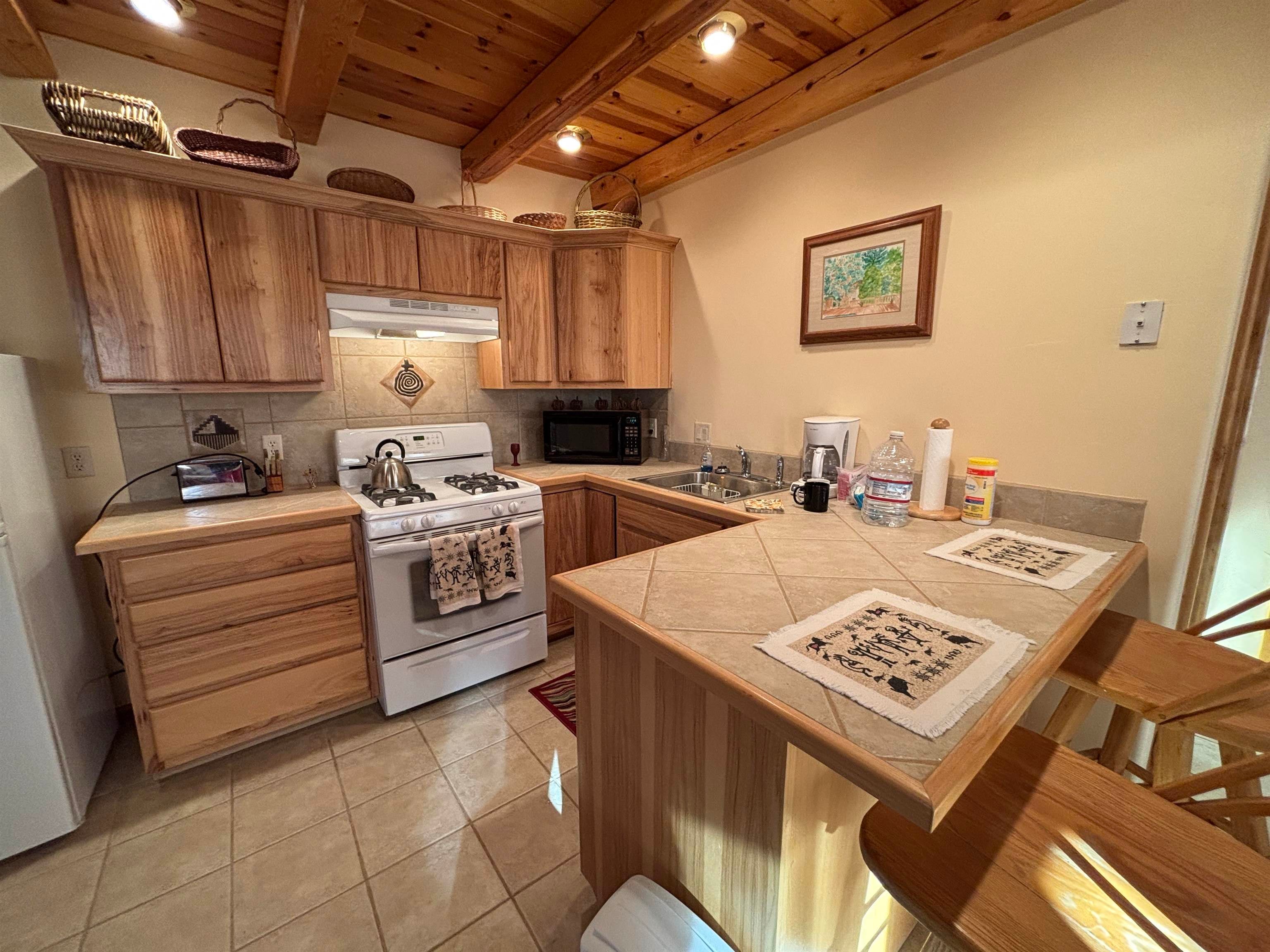 La Luz, New Mexico, 88337, United States, 3 Bedrooms Bedrooms, ,3 BathroomsBathrooms,Residential,Active,1764134