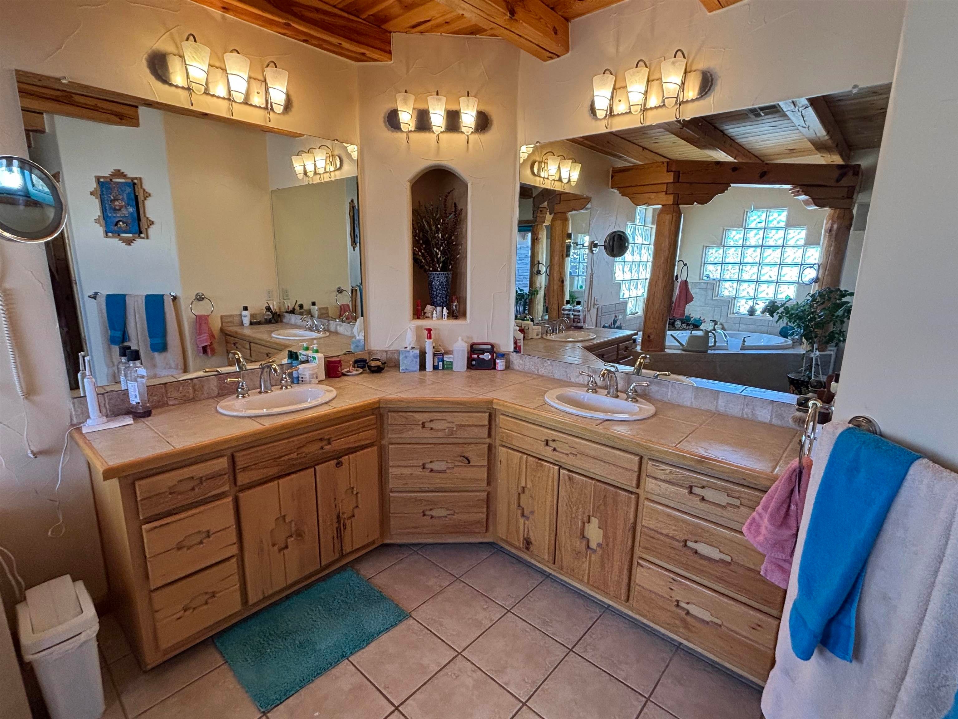 La Luz, New Mexico, 88337, United States, 3 Bedrooms Bedrooms, ,3 BathroomsBathrooms,Residential,Active,1764134