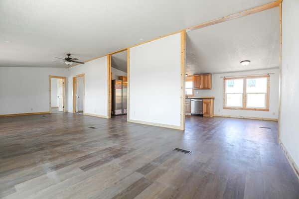 832 TRAVIS CT, ALAMOGORDO, NM 88310, photo 5 of 36