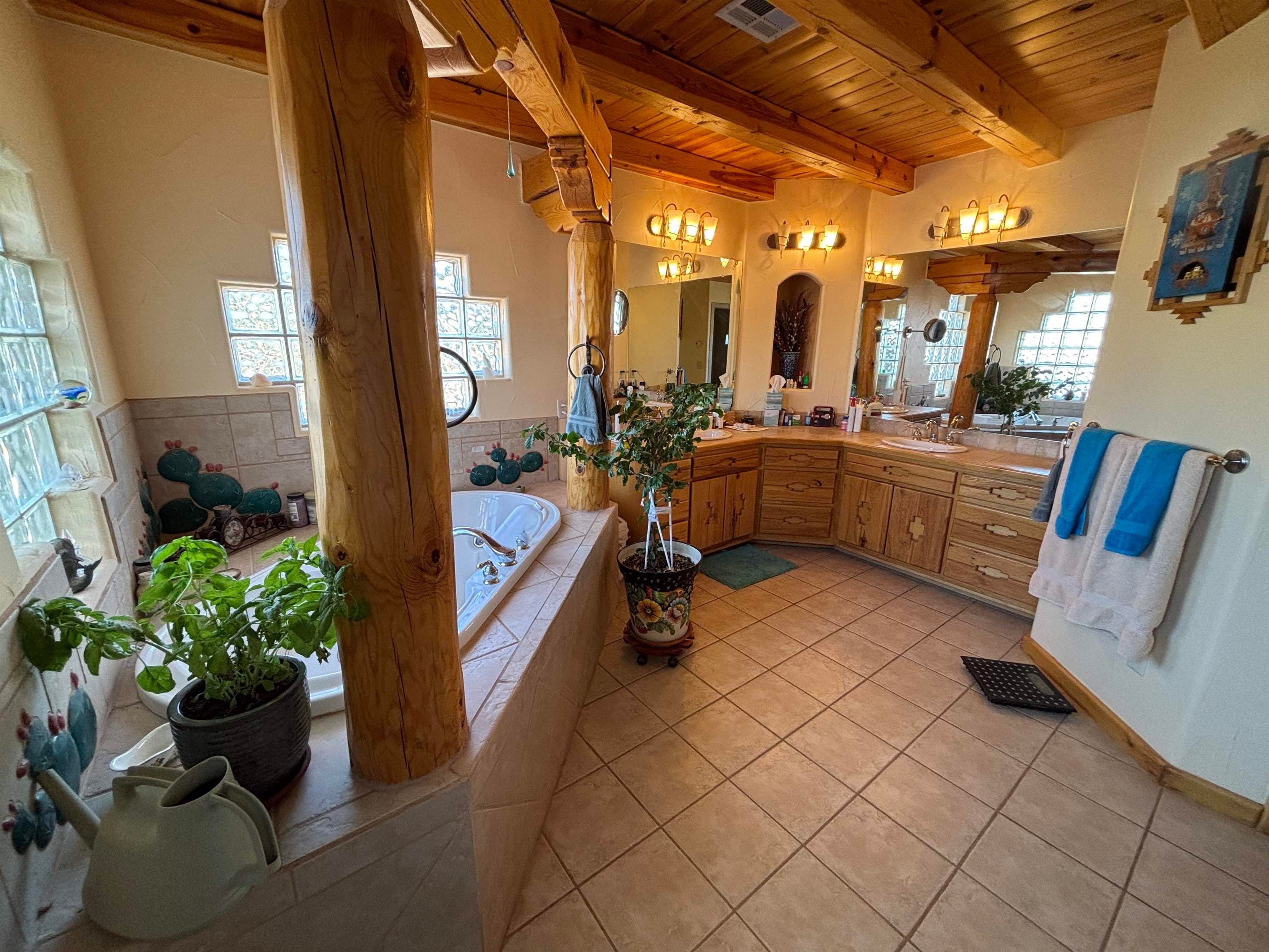 La Luz, New Mexico, 88337, United States, 3 Bedrooms Bedrooms, ,3 BathroomsBathrooms,Residential,Active,1764134