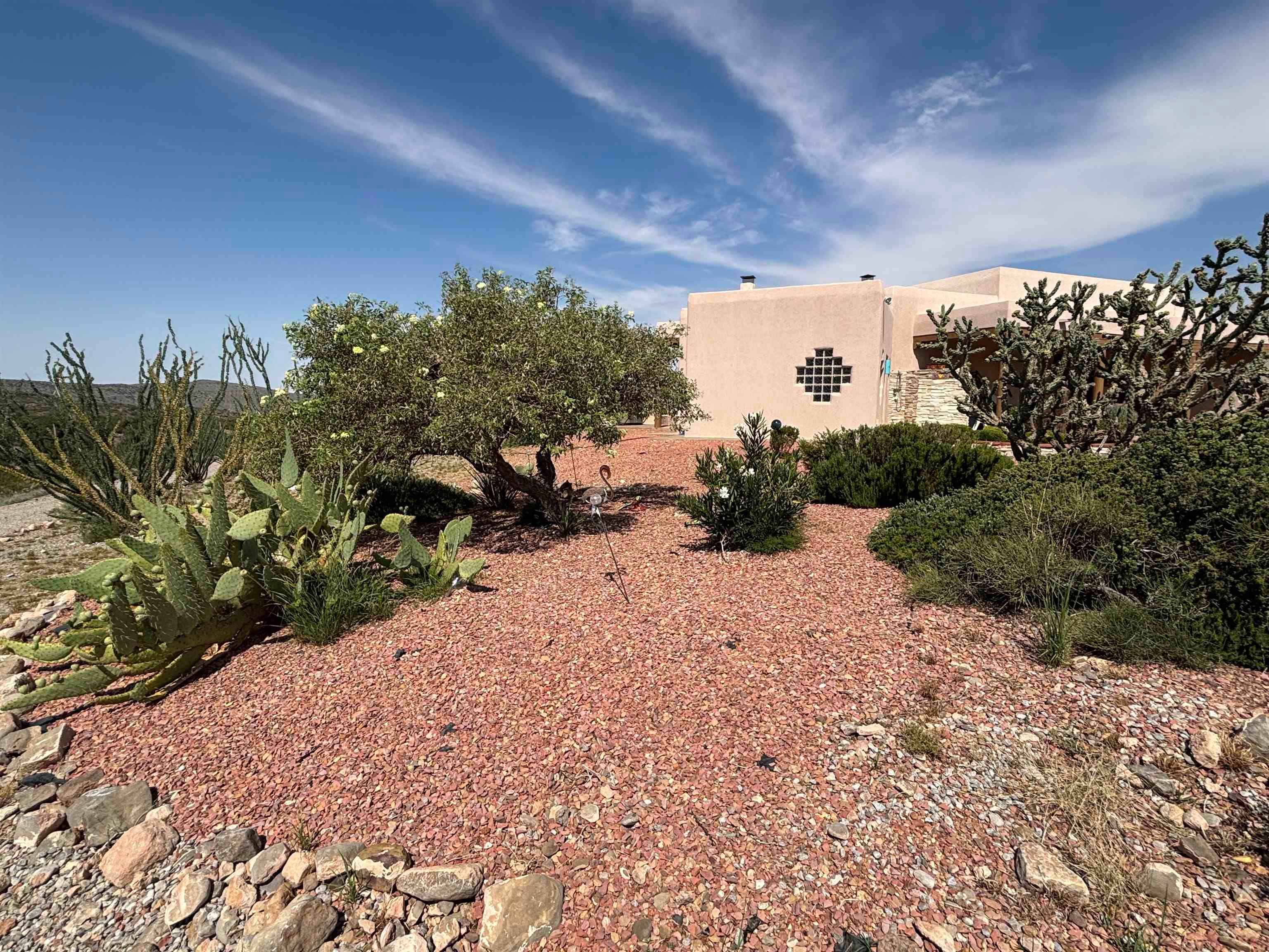 La Luz, New Mexico, 88337, United States, 3 Bedrooms Bedrooms, ,3 BathroomsBathrooms,Residential,Active,1764134