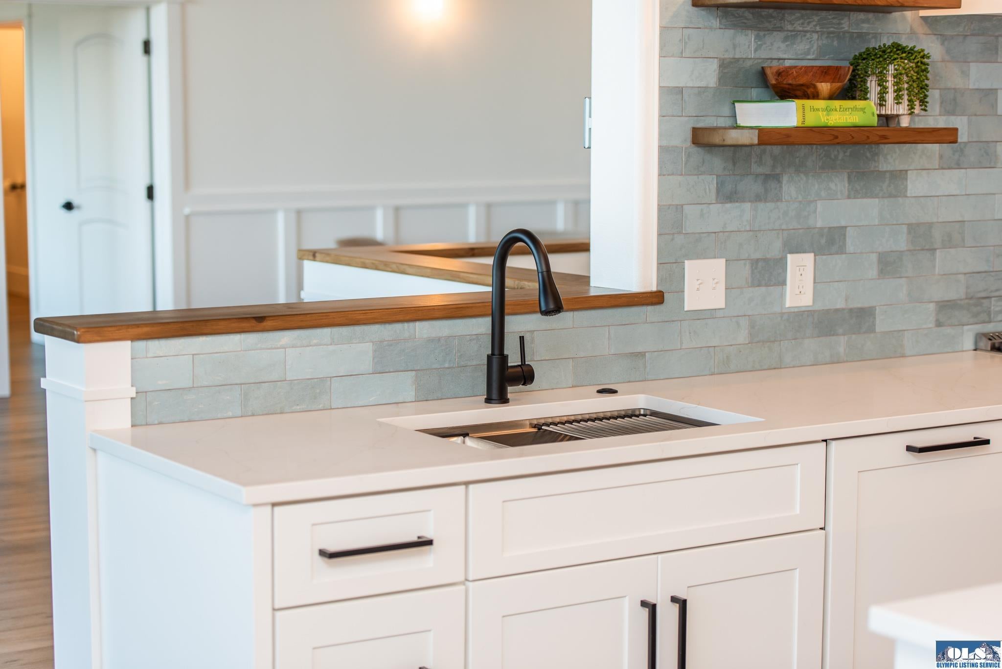 Sequim, Washington, 98382, United States, 3 Bedrooms Bedrooms, ,3 BathroomsBathrooms,Residential,Active,1960163