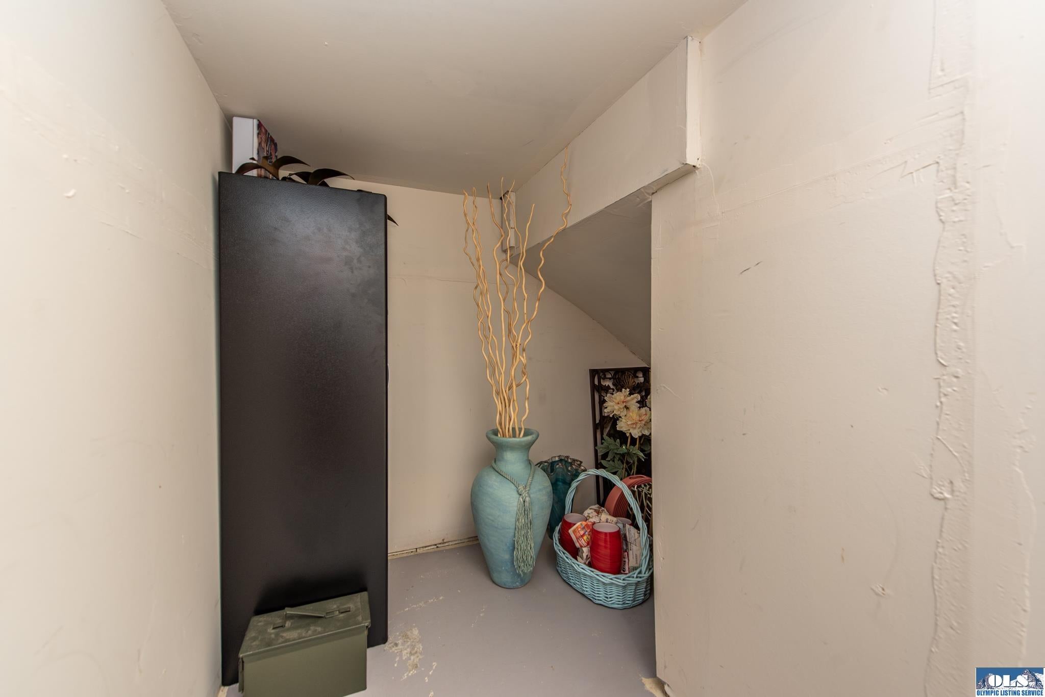 Sequim, Washington, 98382, United States, 3 Bedrooms Bedrooms, ,3 BathroomsBathrooms,Residential,Active,1936602