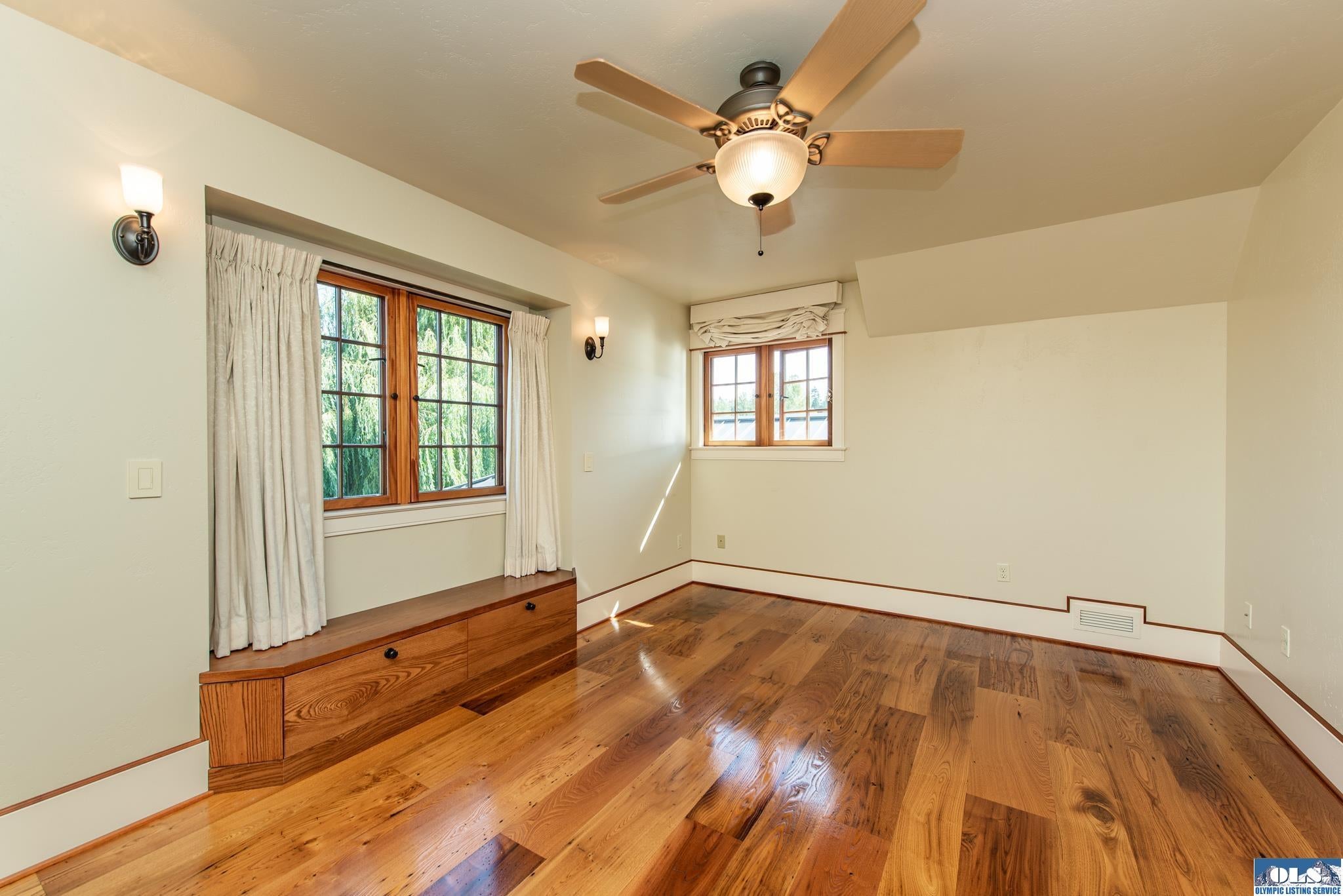 Sequim, Washington, 98382, United States, ,5 BathroomsBathrooms,Residential,Active,1790882