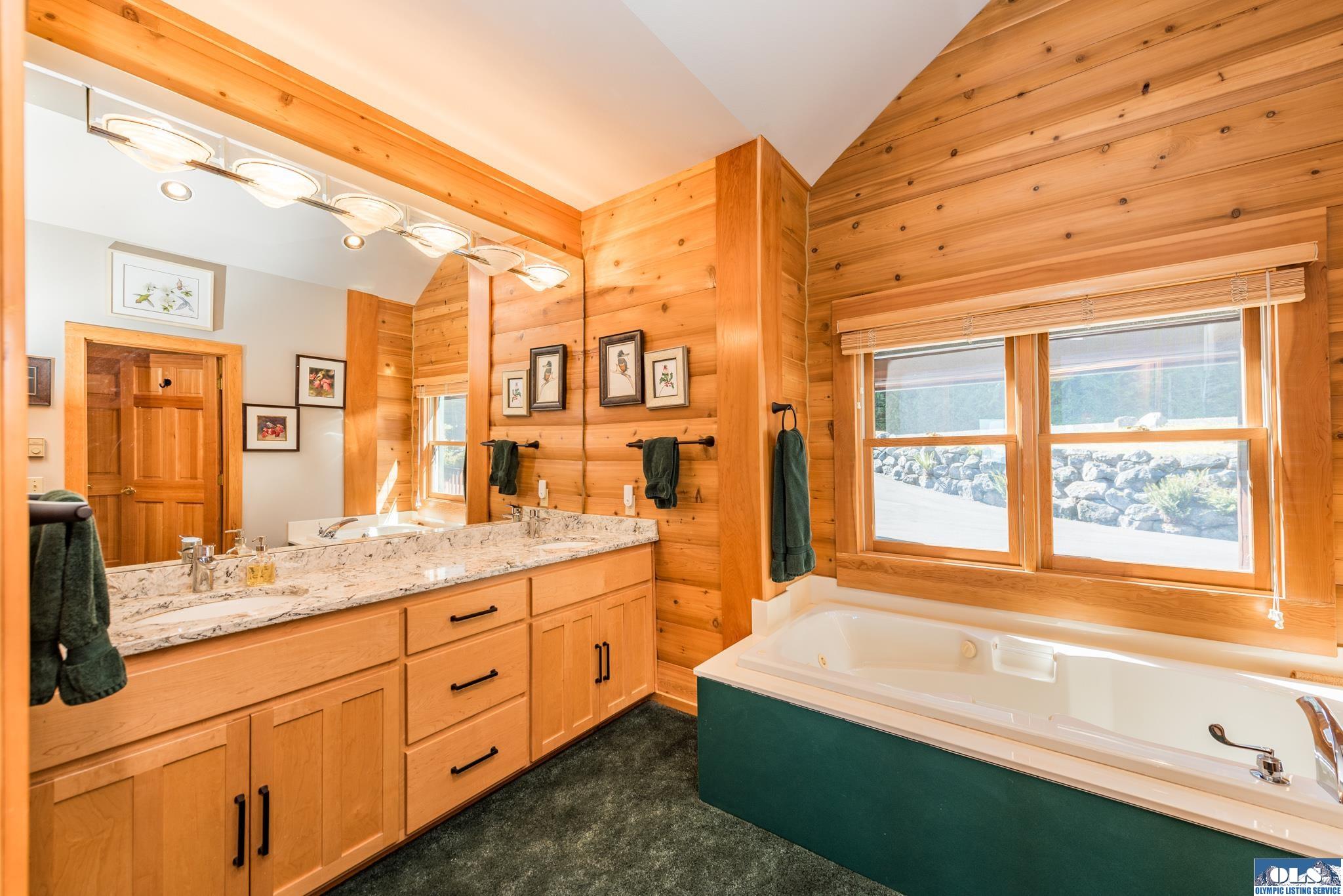 Port Angeles, Washington, 98362, United States, 3 Bedrooms Bedrooms, ,4 BathroomsBathrooms,Residential,Active,1808317