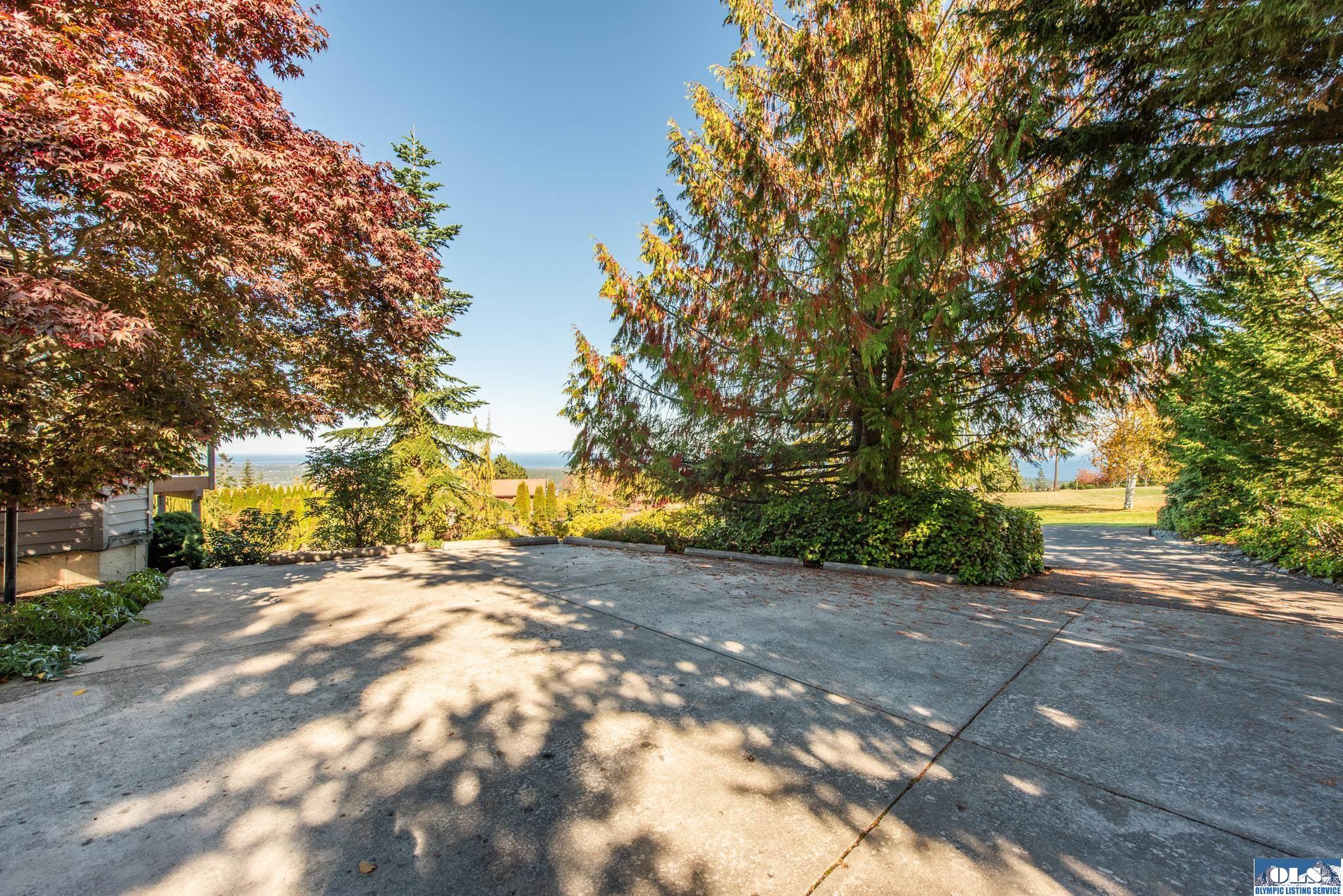 Sequim, Washington, 98382, United States, 3 Bedrooms Bedrooms, ,3 BathroomsBathrooms,Residential,Active,1967309