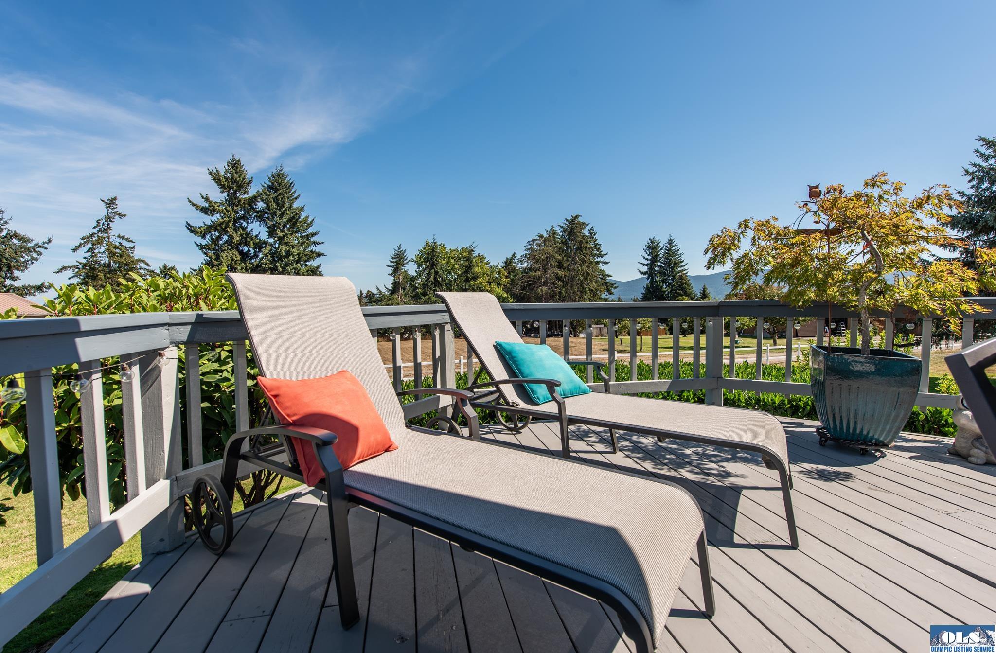 Sequim, Washington, 98382, United States, 3 Bedrooms Bedrooms, ,3 BathroomsBathrooms,Residential,Active,1936602