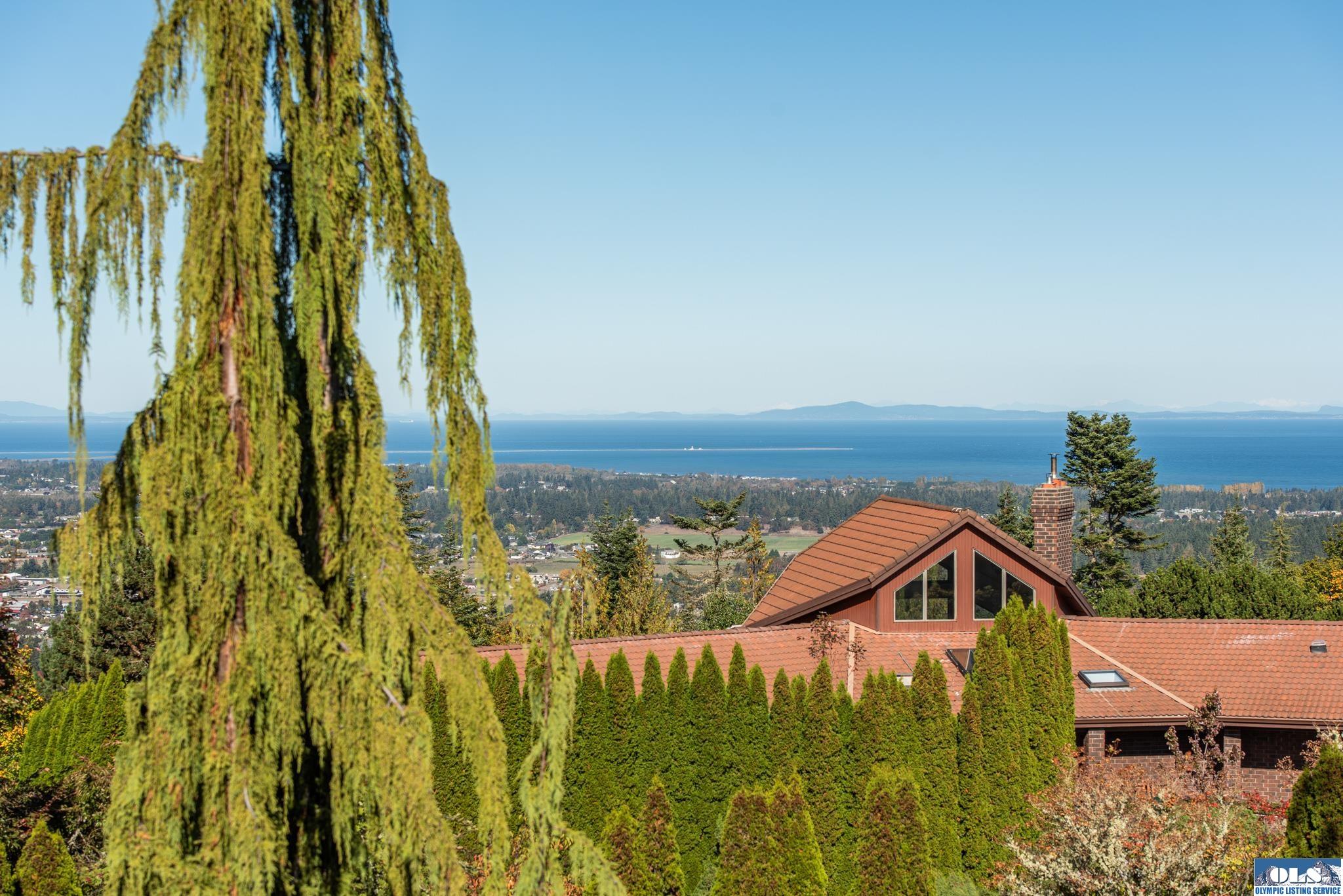 Sequim, Washington, 98382, United States, 3 Bedrooms Bedrooms, ,3 BathroomsBathrooms,Residential,Active,1967309