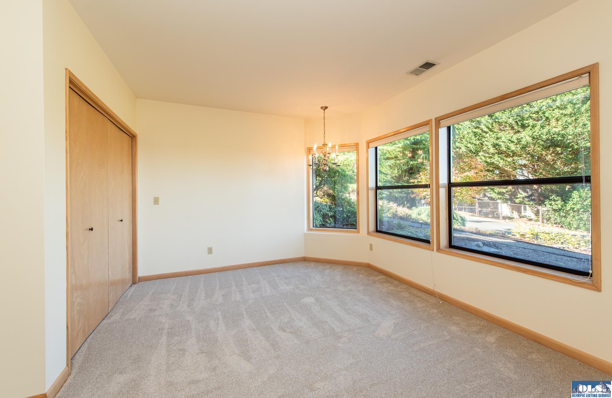 Sequim, Washington, 98382, United States, 3 Bedrooms Bedrooms, ,3 BathroomsBathrooms,Residential,Active,1967309