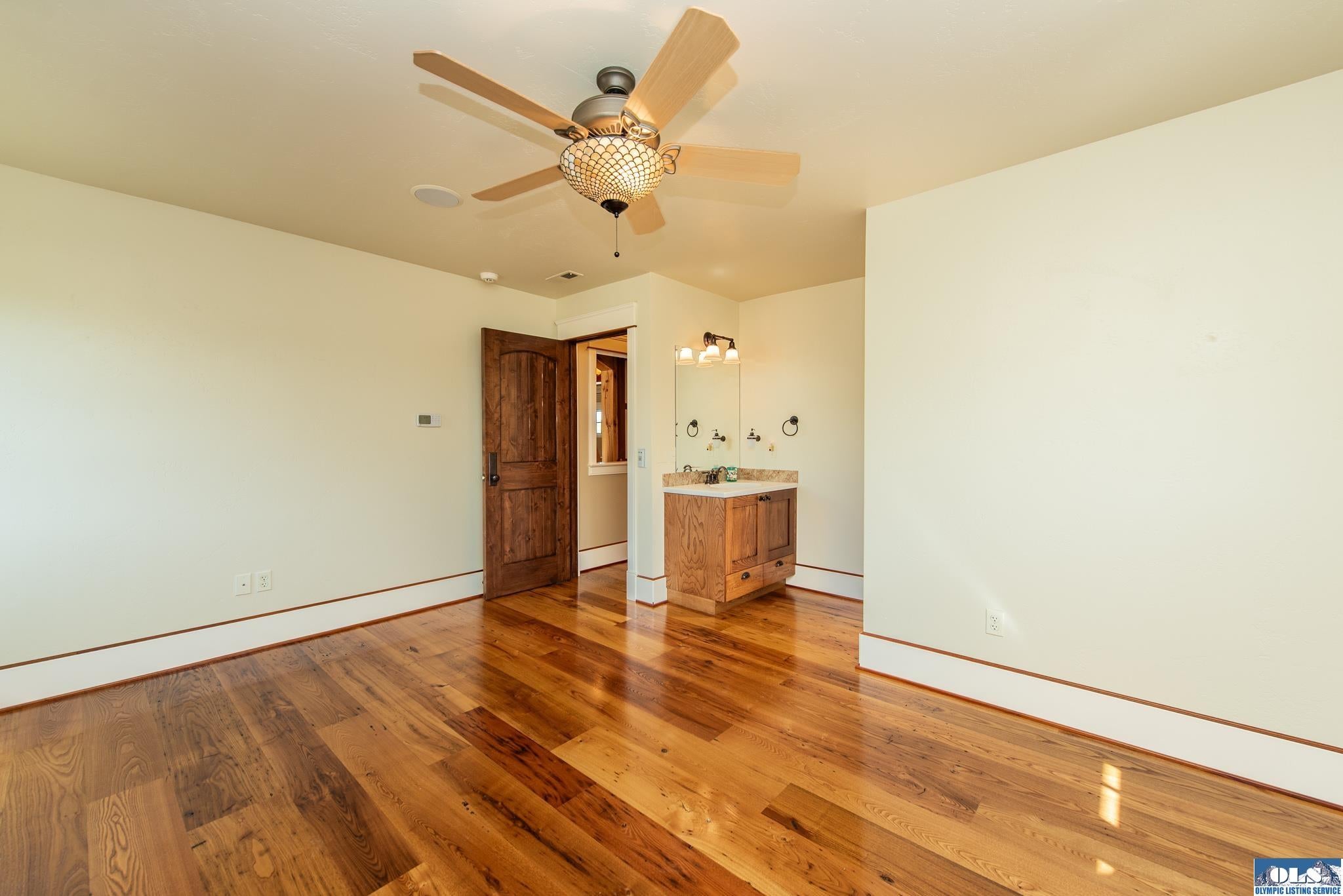 Sequim, Washington, 98382, United States, ,5 BathroomsBathrooms,Residential,Active,1790882