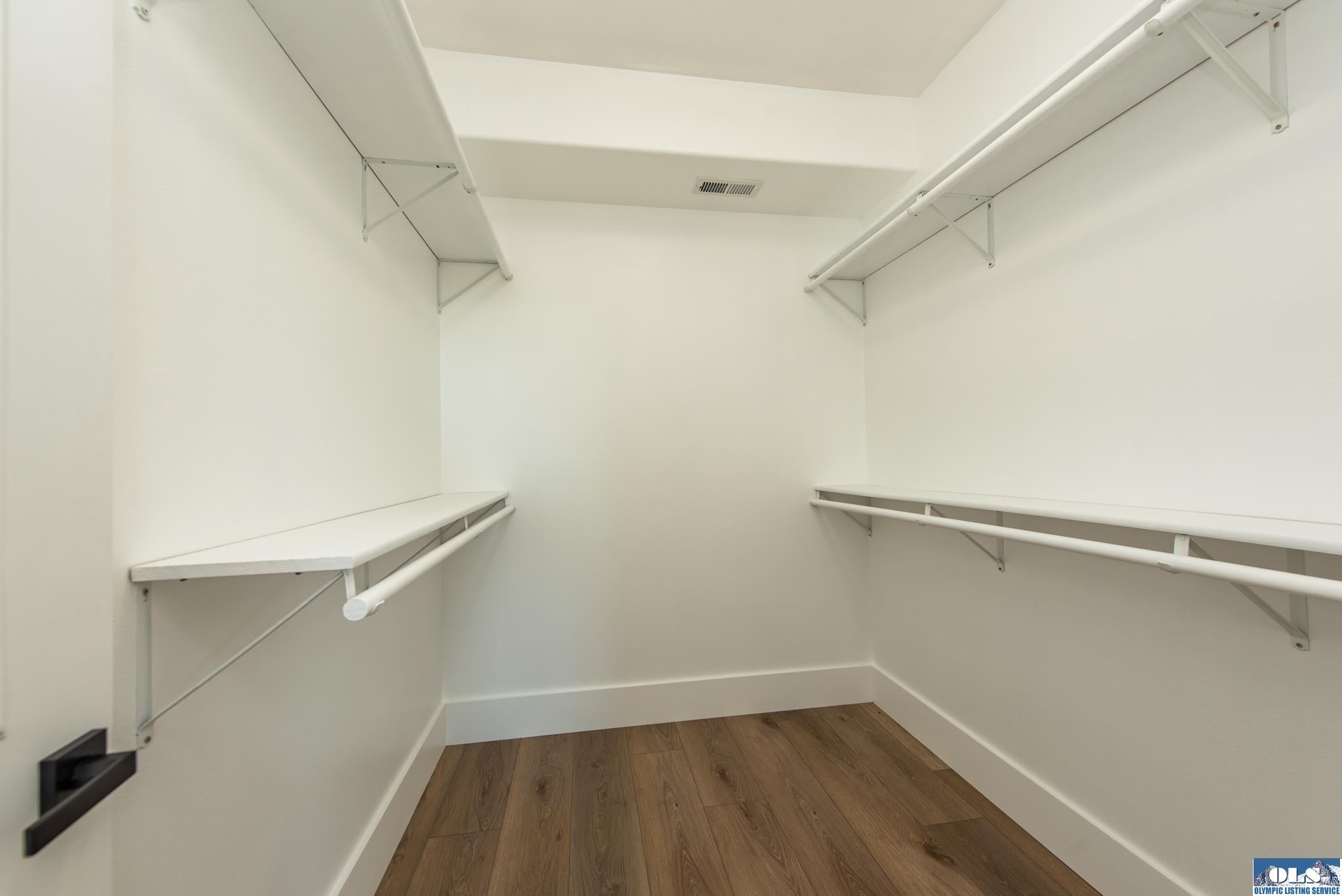 Sequim, Washington, 98382, United States, 3 Bedrooms Bedrooms, ,3 BathroomsBathrooms,Residential,Active,1960163