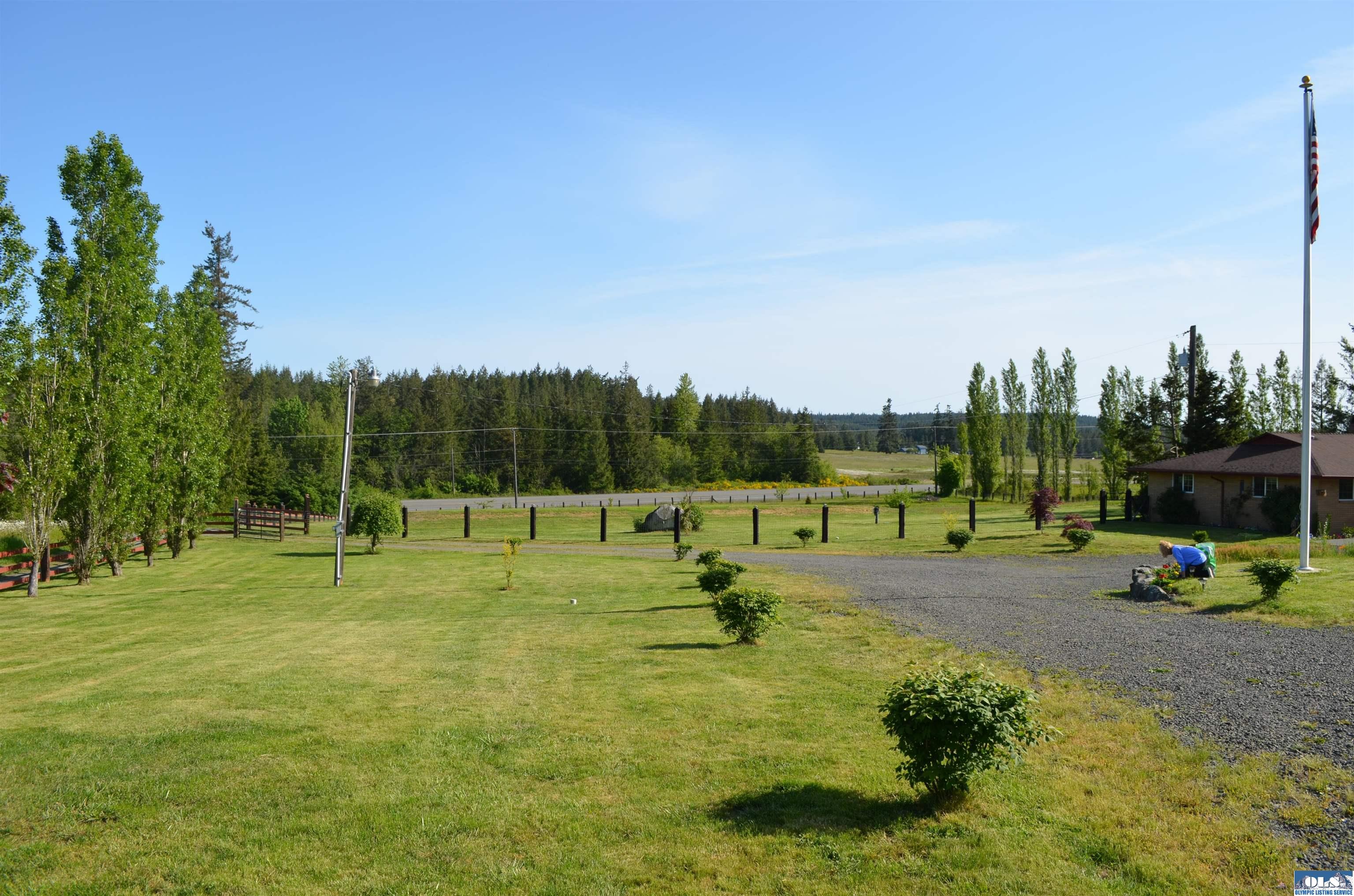 Sequim, Washington, 98382, United States, 5 Bedrooms Bedrooms, ,4 BathroomsBathrooms,Residential,Active,1945451