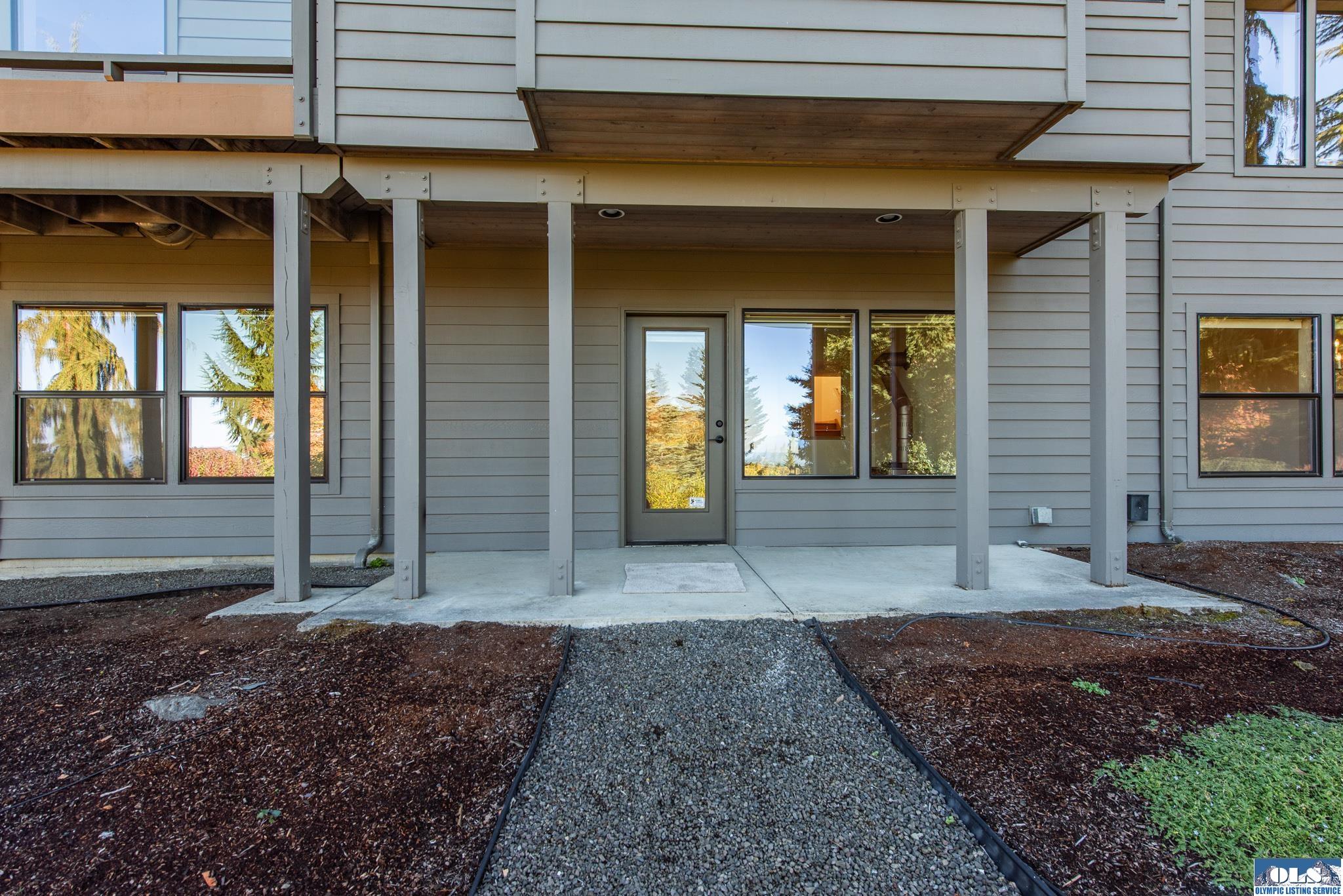 Sequim, Washington, 98382, United States, 3 Bedrooms Bedrooms, ,3 BathroomsBathrooms,Residential,Active,1967309