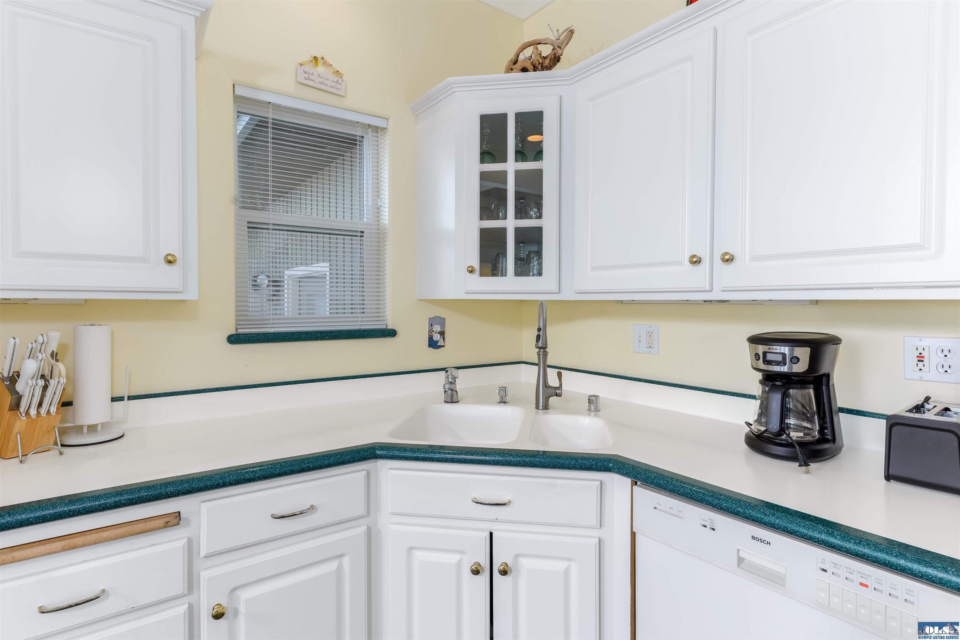 Sequim, Washington, 98382, United States, 2 Bedrooms Bedrooms, ,2 BathroomsBathrooms,Residential,Active,1967106