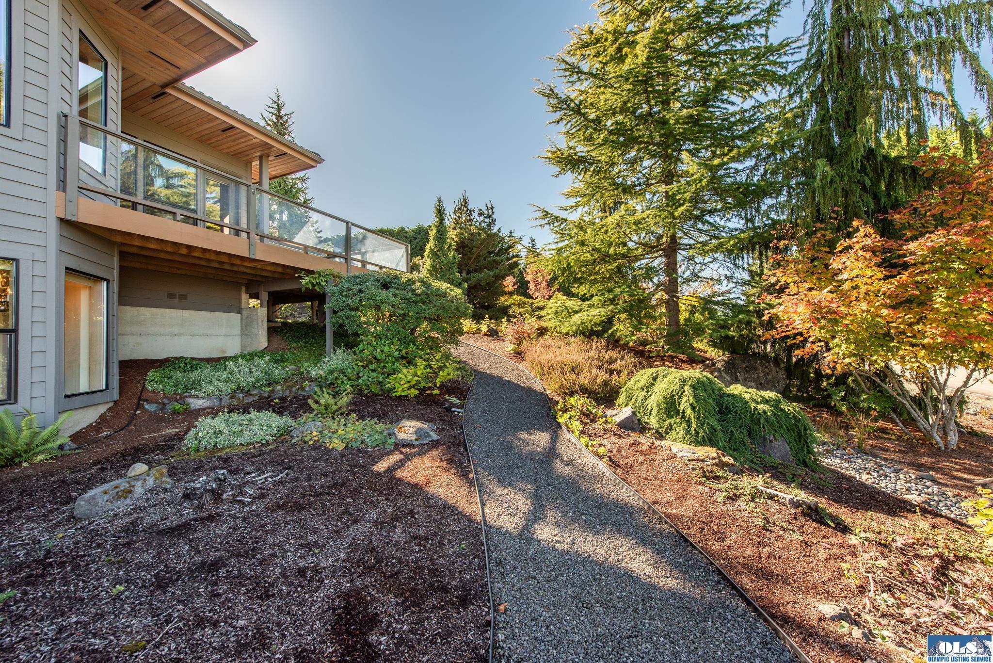 Sequim, Washington, 98382, United States, 3 Bedrooms Bedrooms, ,3 BathroomsBathrooms,Residential,Active,1967309