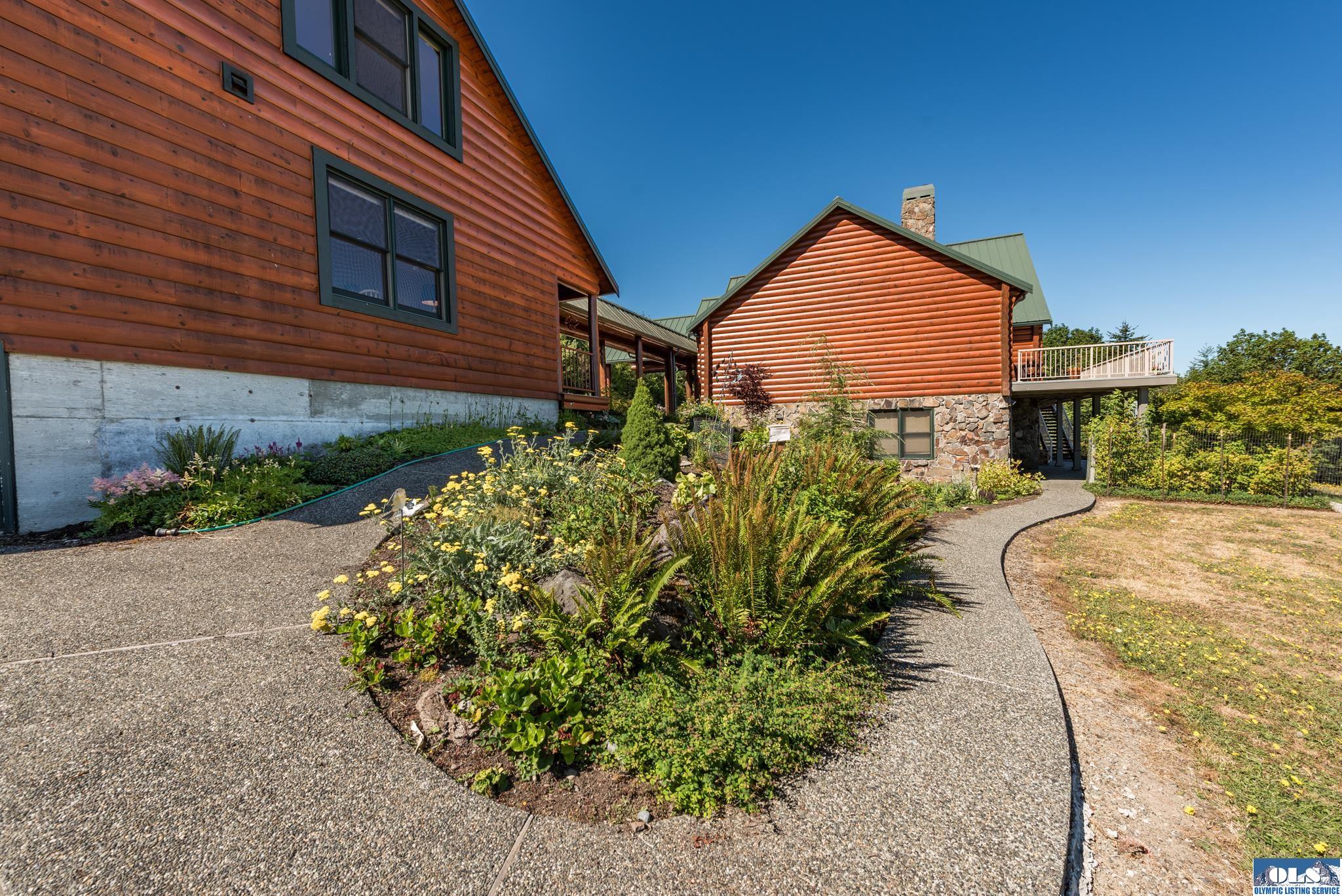 Port Angeles, Washington, 98362, United States, 3 Bedrooms Bedrooms, ,4 BathroomsBathrooms,Residential,Active,1808317