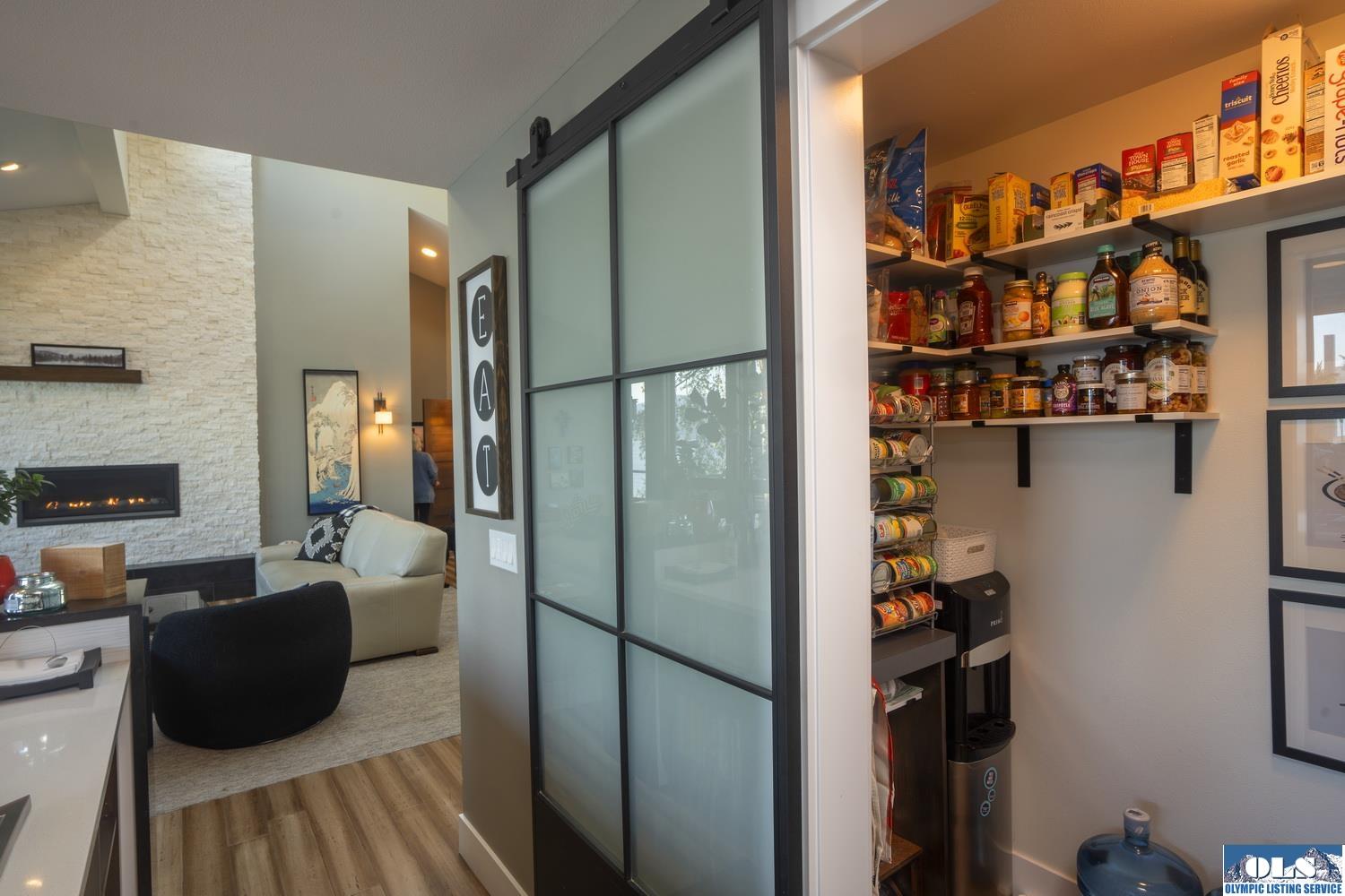 Sequim, Washington, 98382, United States, 4 Bedrooms Bedrooms, ,5 BathroomsBathrooms,Residential,Active,1808316