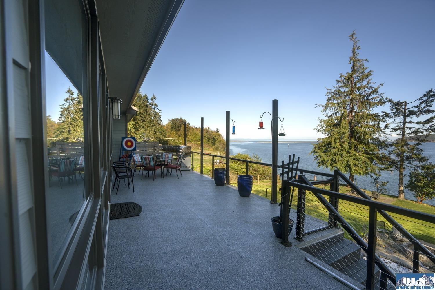 Sequim, Washington, 98382, United States, 4 Bedrooms Bedrooms, ,5 BathroomsBathrooms,Residential,Active,1808316