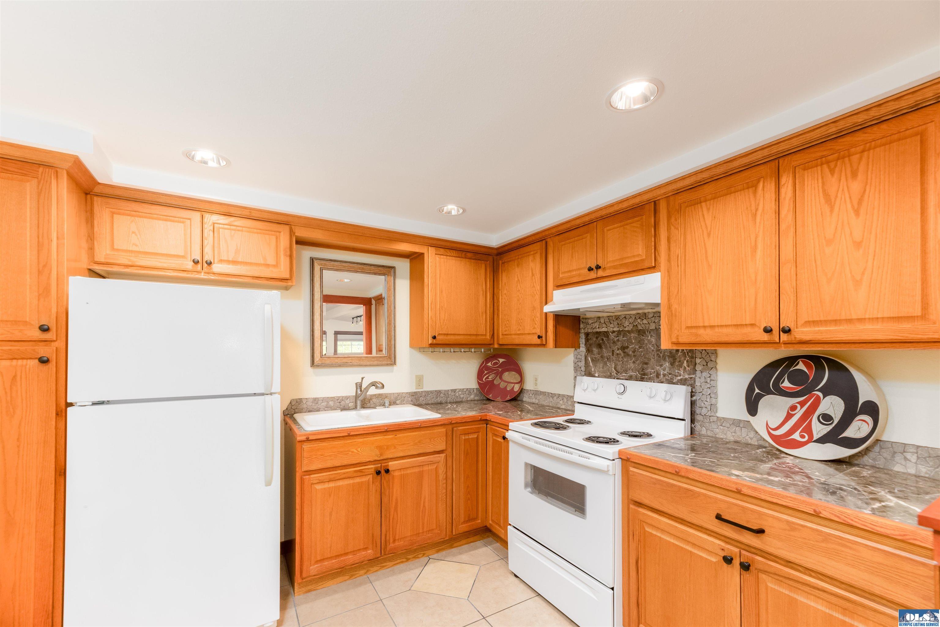 Sequim, Washington, 98382, United States, 5 Bedrooms Bedrooms, ,4 BathroomsBathrooms,Residential,Active,1945451