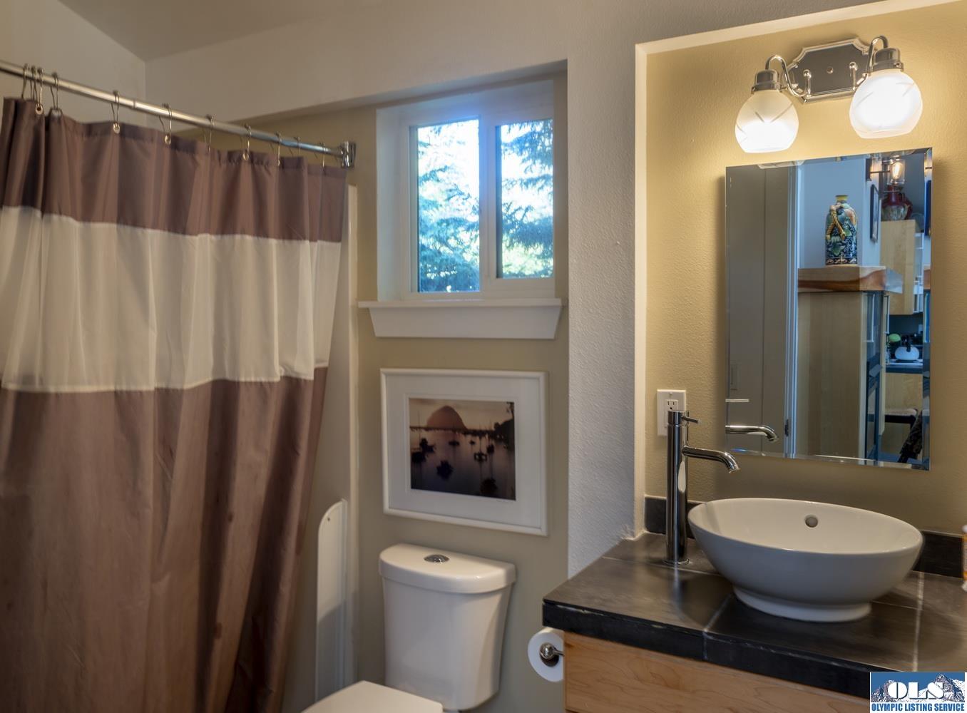 Sequim, Washington, 98382, United States, 4 Bedrooms Bedrooms, ,5 BathroomsBathrooms,Residential,Active,1808316