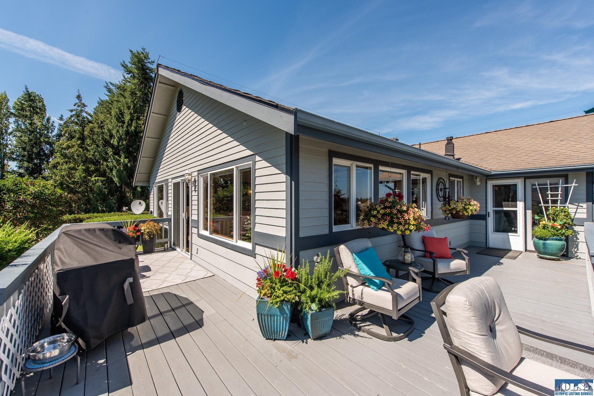 Sequim, Washington, 98382, United States, 3 Bedrooms Bedrooms, ,3 BathroomsBathrooms,Residential,Active,1936602