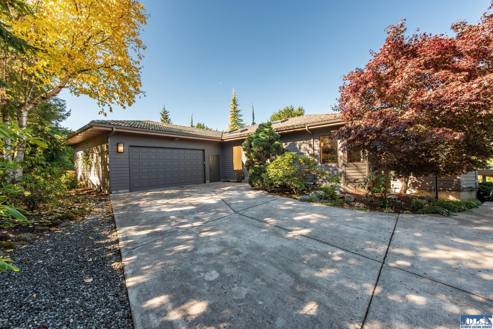 Sequim, Washington, 98382, United States, 3 Bedrooms Bedrooms, ,3 BathroomsBathrooms,Residential,Active,1967309