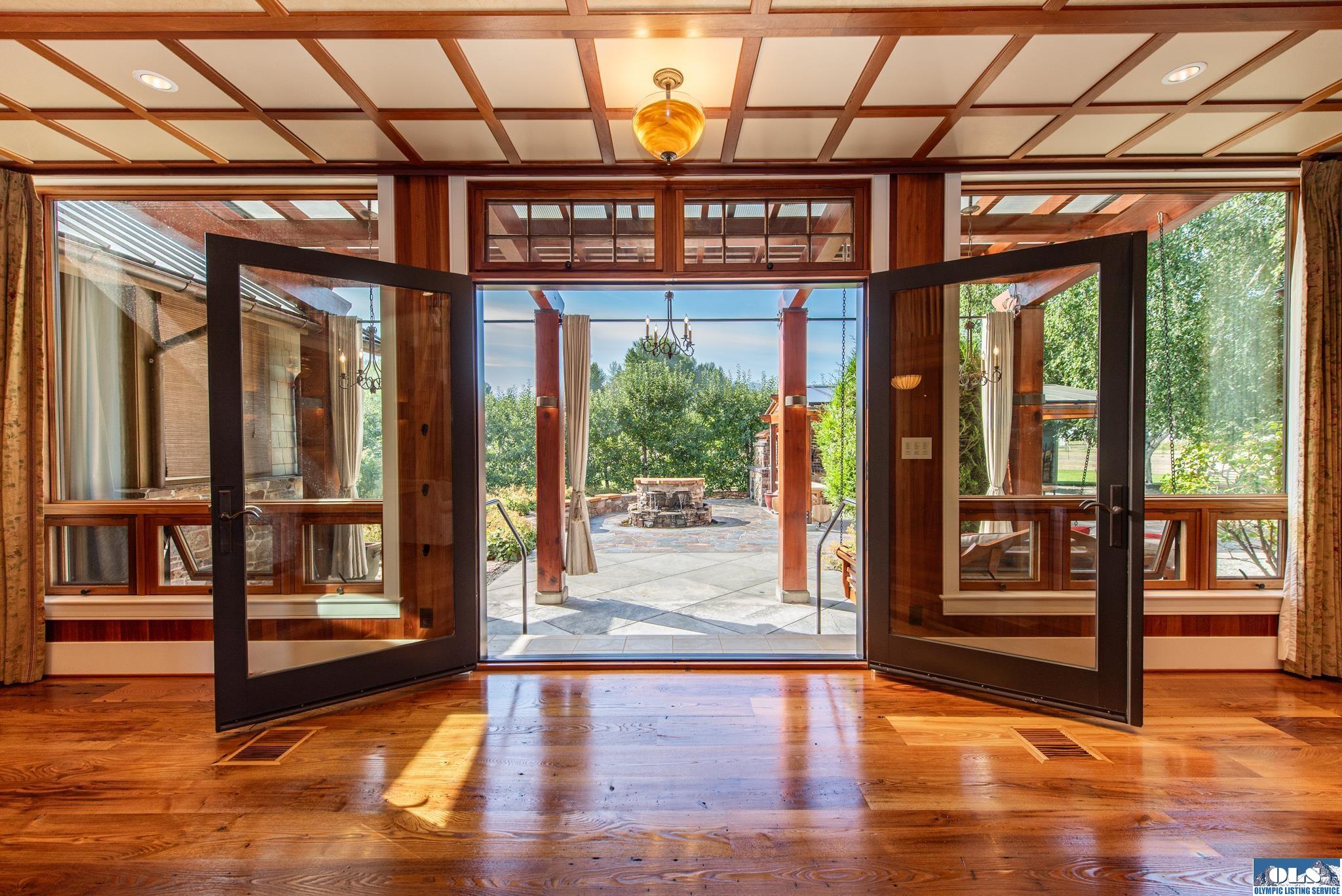 Sequim, Washington, 98382, United States, ,5 BathroomsBathrooms,Residential,Active,1790882