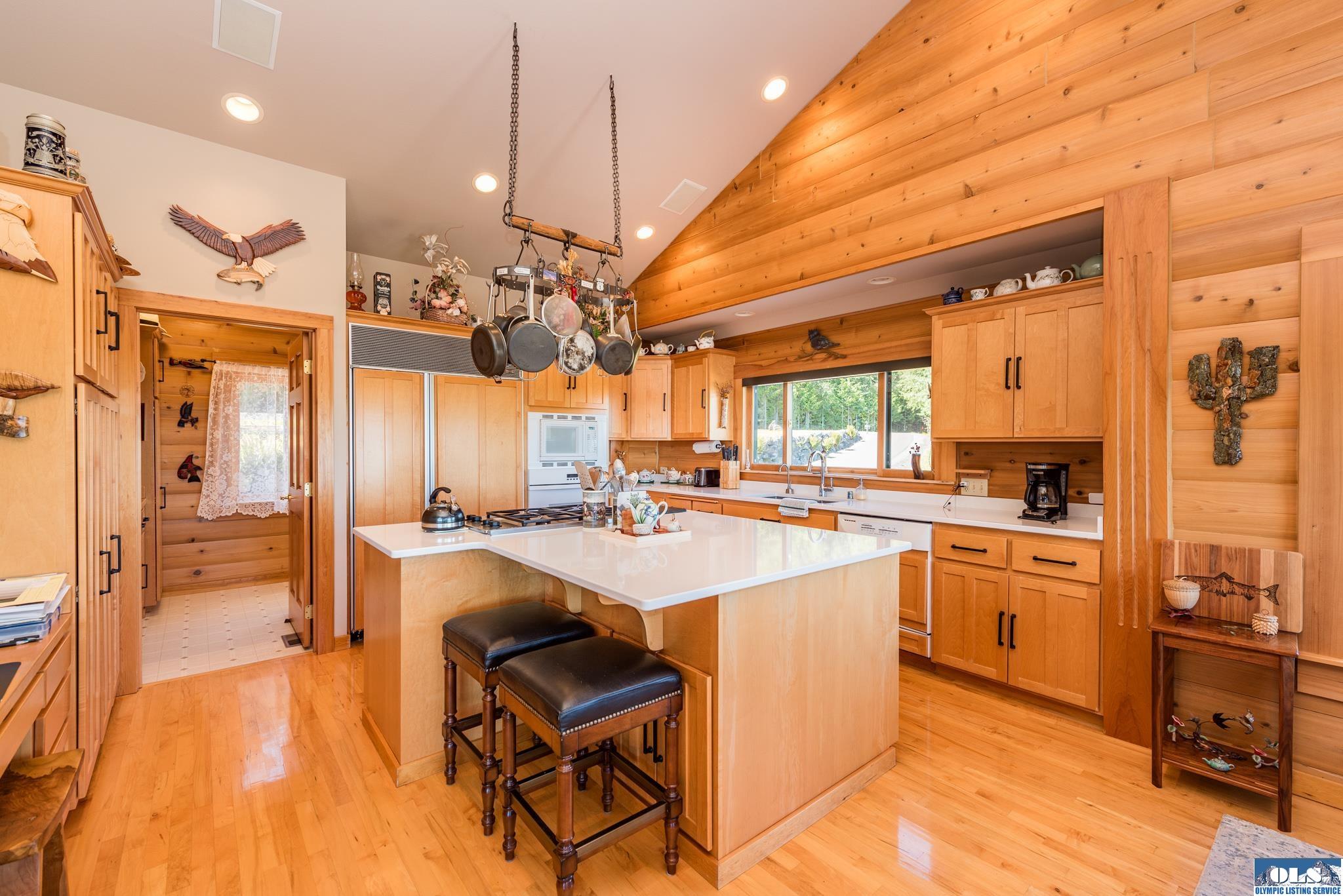 Port Angeles, Washington, 98362, United States, 3 Bedrooms Bedrooms, ,4 BathroomsBathrooms,Residential,Active,2015422