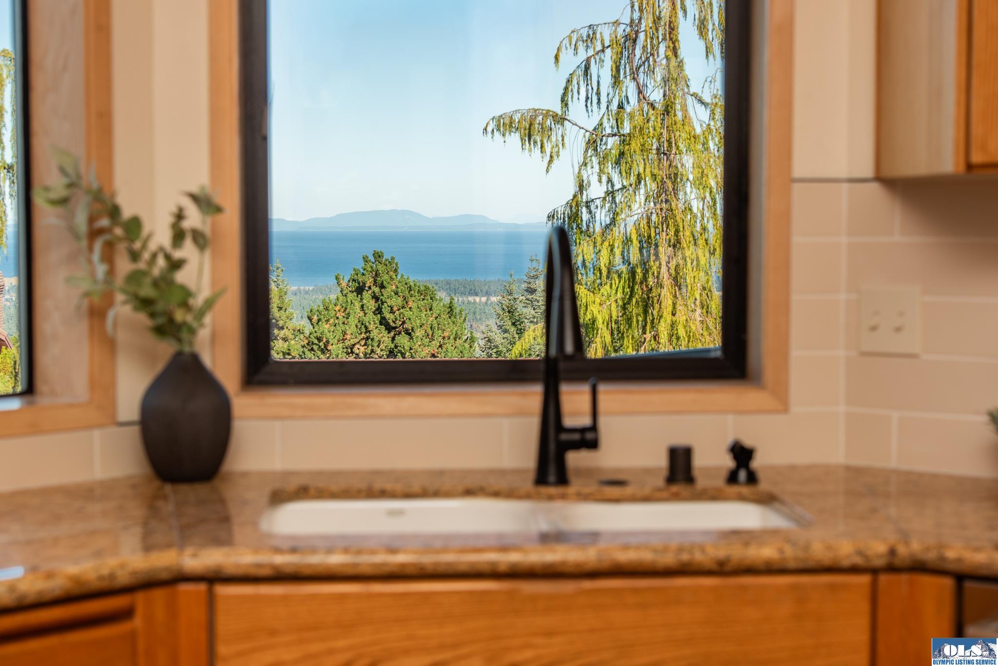 Sequim, Washington, 98382, United States, 3 Bedrooms Bedrooms, ,3 BathroomsBathrooms,Residential,Active,1967309