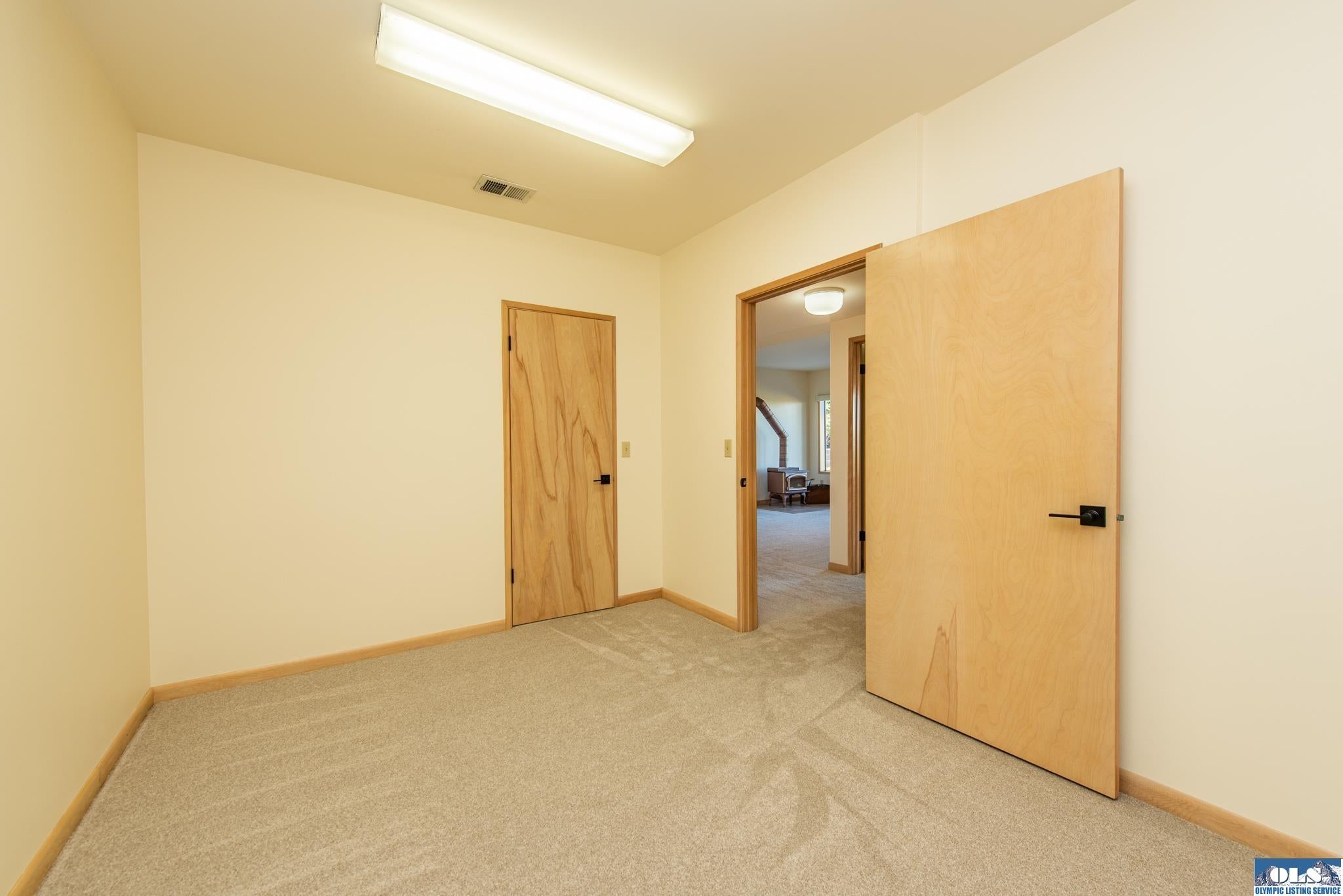 Sequim, Washington, 98382, United States, 3 Bedrooms Bedrooms, ,3 BathroomsBathrooms,Residential,Active,1967309