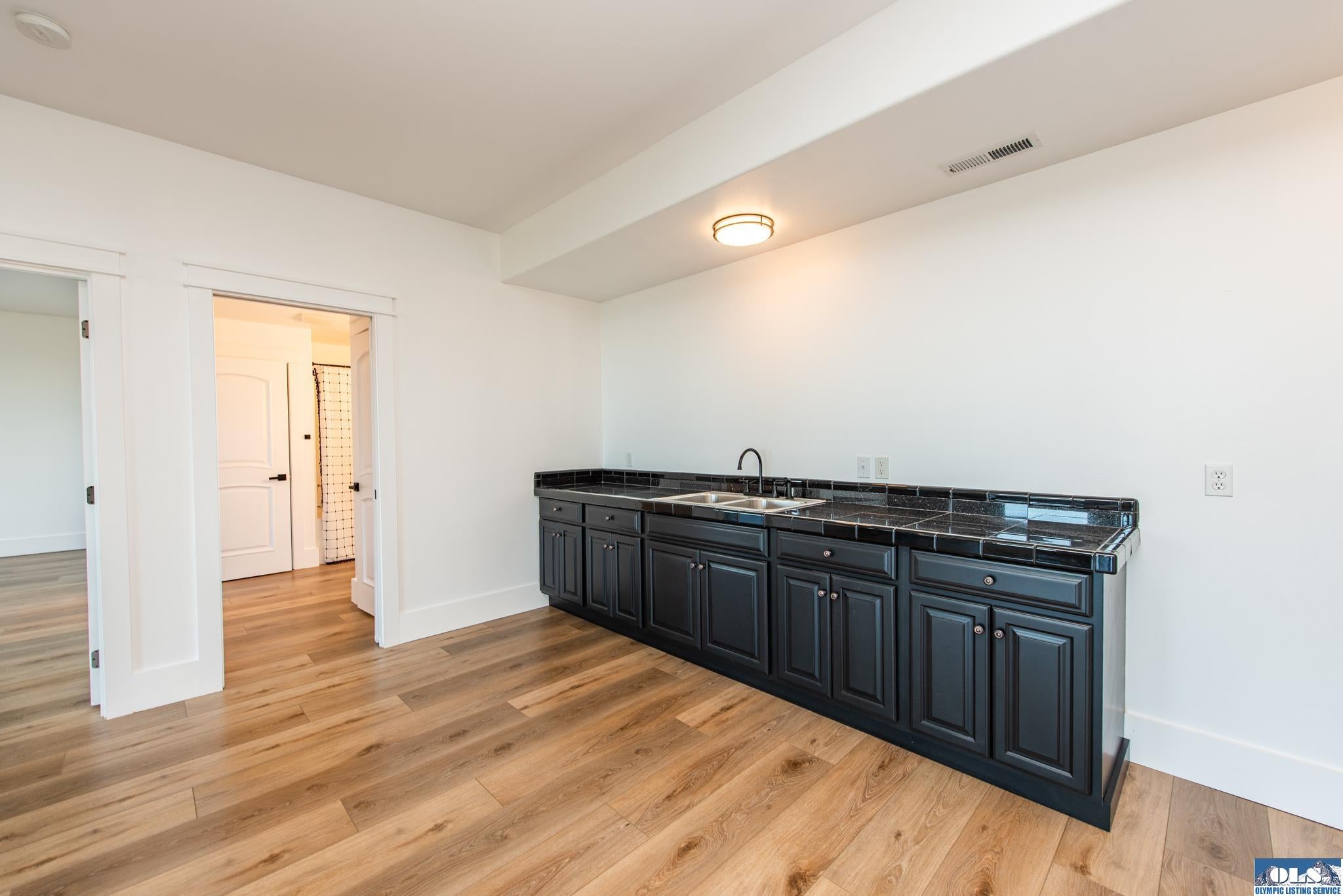 Sequim, Washington, 98382, United States, 3 Bedrooms Bedrooms, ,3 BathroomsBathrooms,Residential,Active,1960163