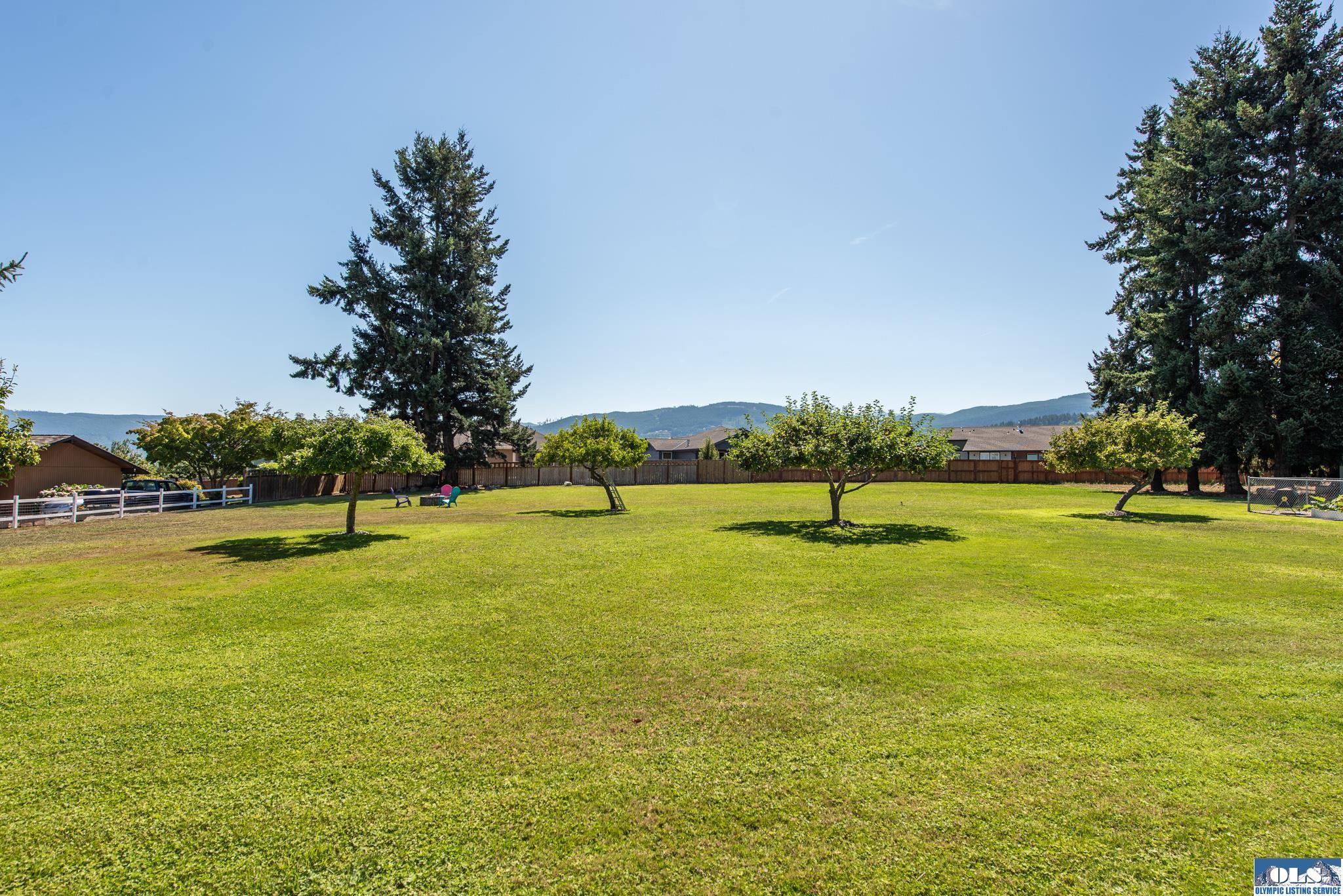 Sequim, Washington, 98382, United States, 3 Bedrooms Bedrooms, ,3 BathroomsBathrooms,Residential,Active,1936602