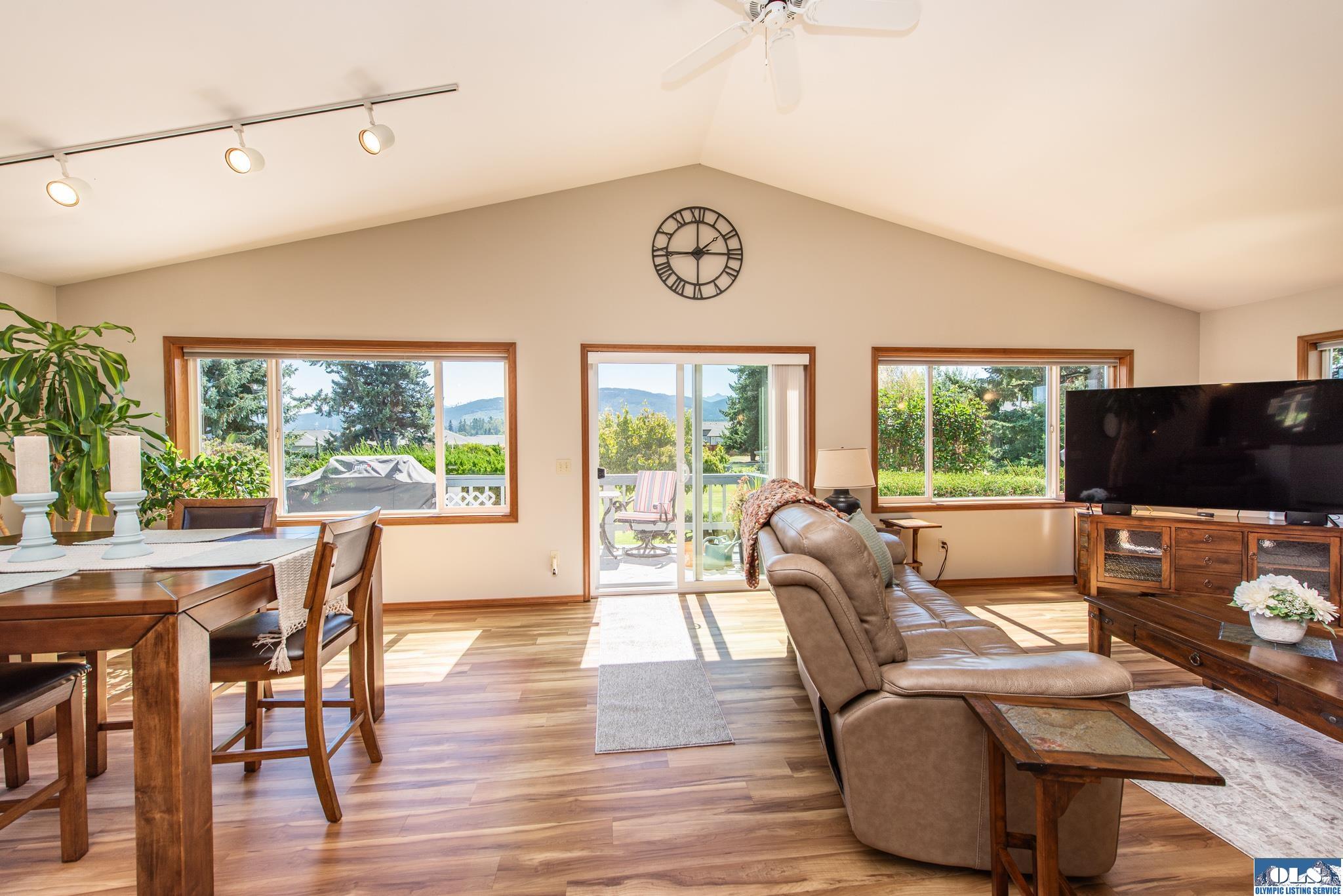 Sequim, Washington, 98382, United States, 3 Bedrooms Bedrooms, ,3 BathroomsBathrooms,Residential,Active,1936602