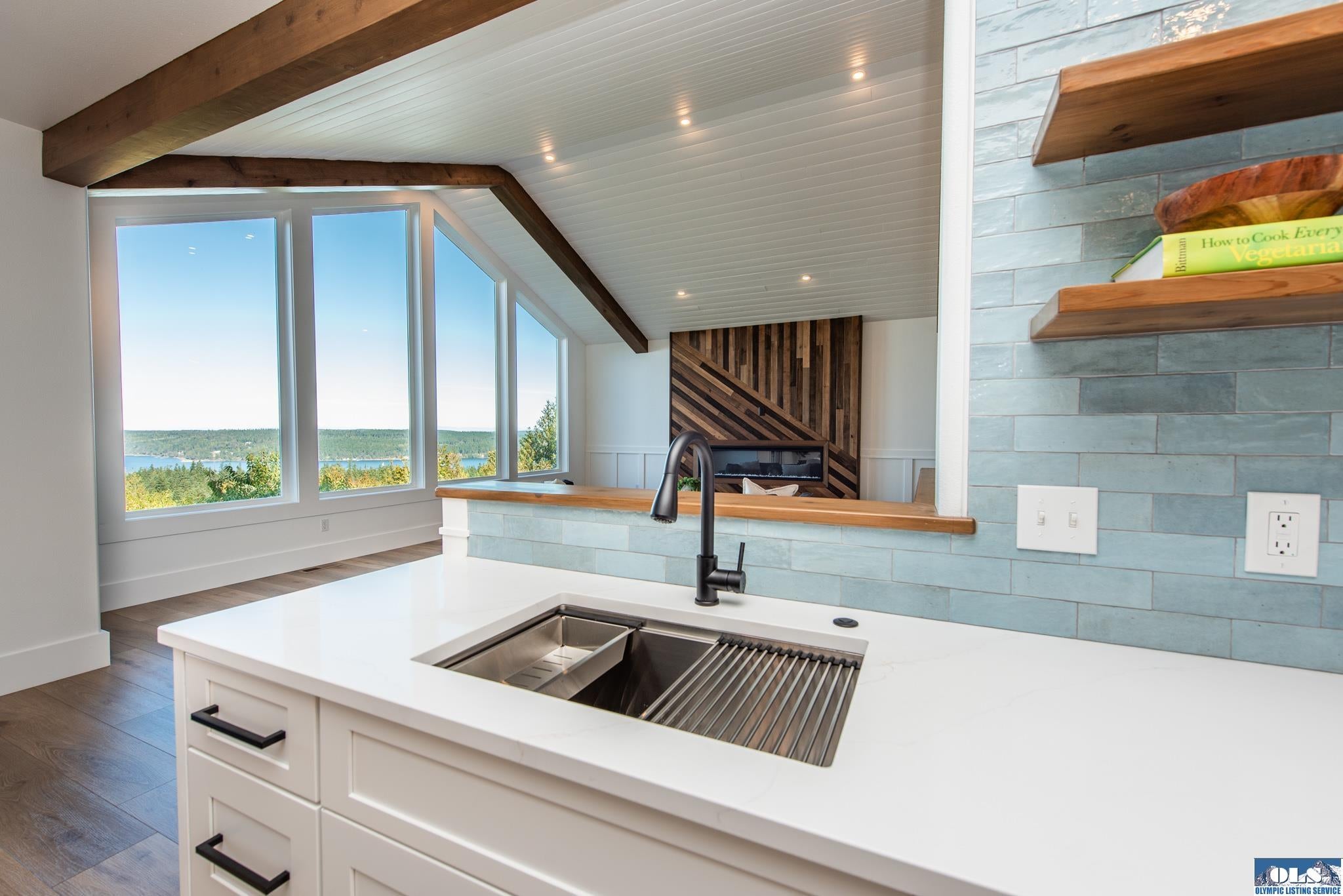 Sequim, Washington, 98382, United States, 3 Bedrooms Bedrooms, ,3 BathroomsBathrooms,Residential,Active,1960163