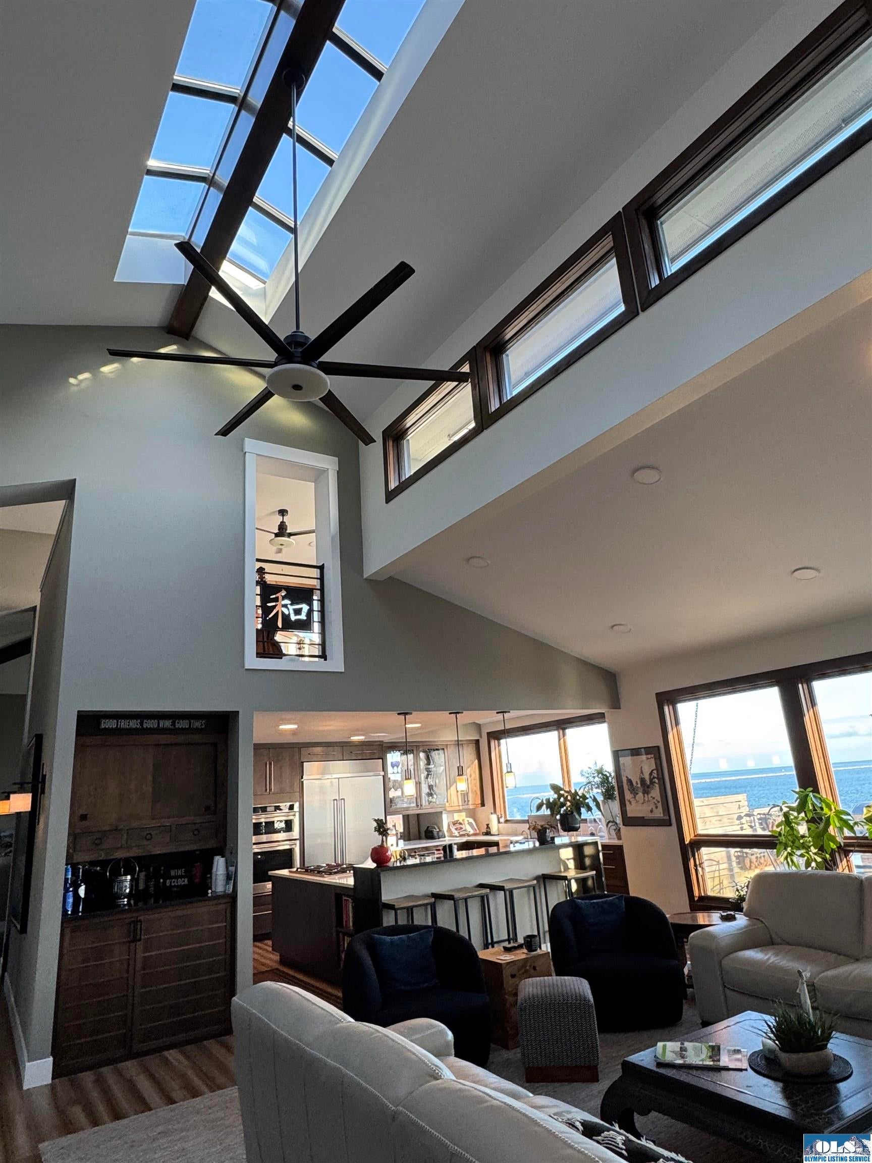 Sequim, Washington, 98382, United States, 4 Bedrooms Bedrooms, ,5 BathroomsBathrooms,Residential,Active,1808316