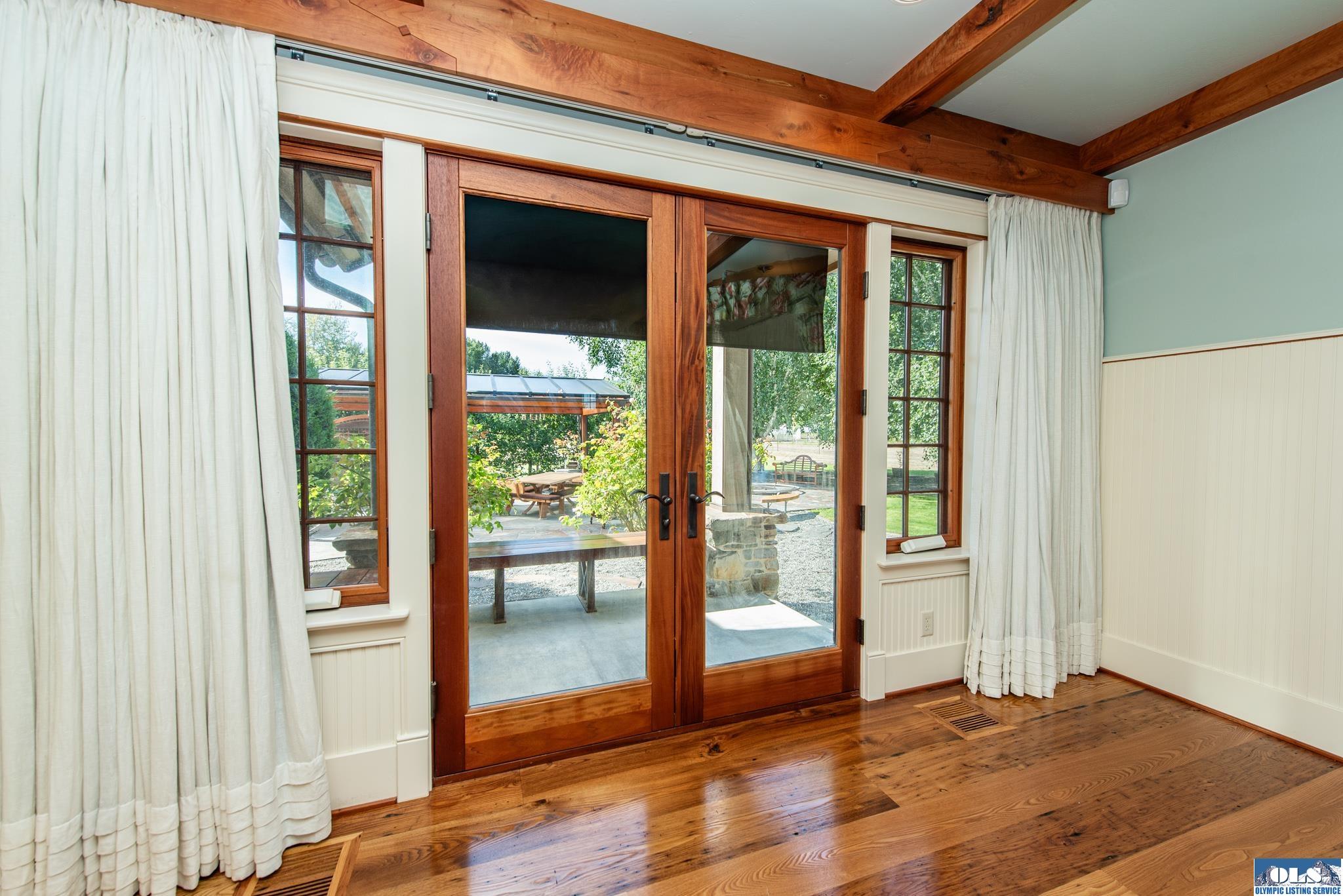 Sequim, Washington, 98382, United States, ,5 BathroomsBathrooms,Residential,Active,1790882