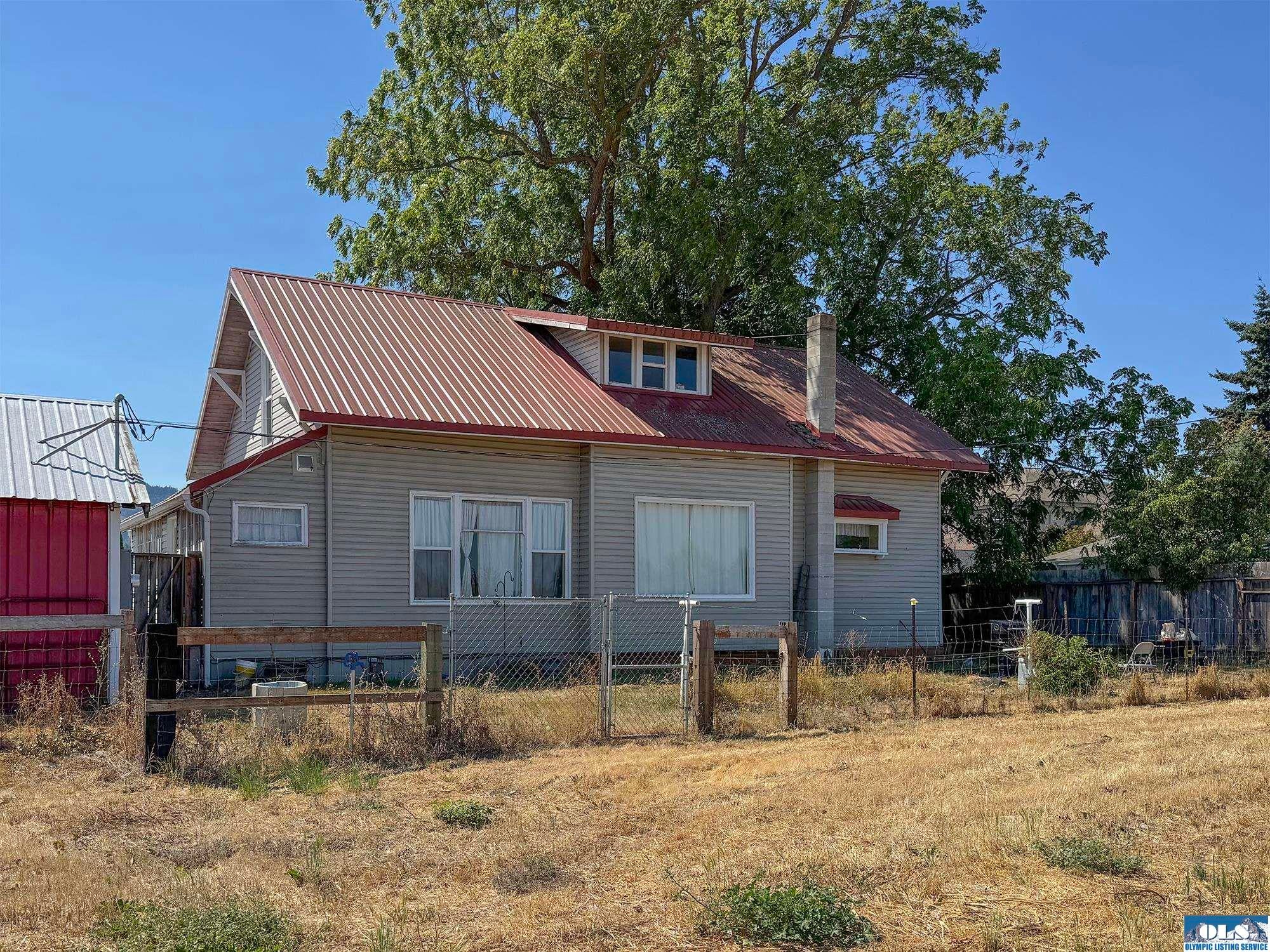 Sequim, Washington, 98382, United States, 7 Bedrooms Bedrooms, ,5 BathroomsBathrooms,Residential,Active,1910145