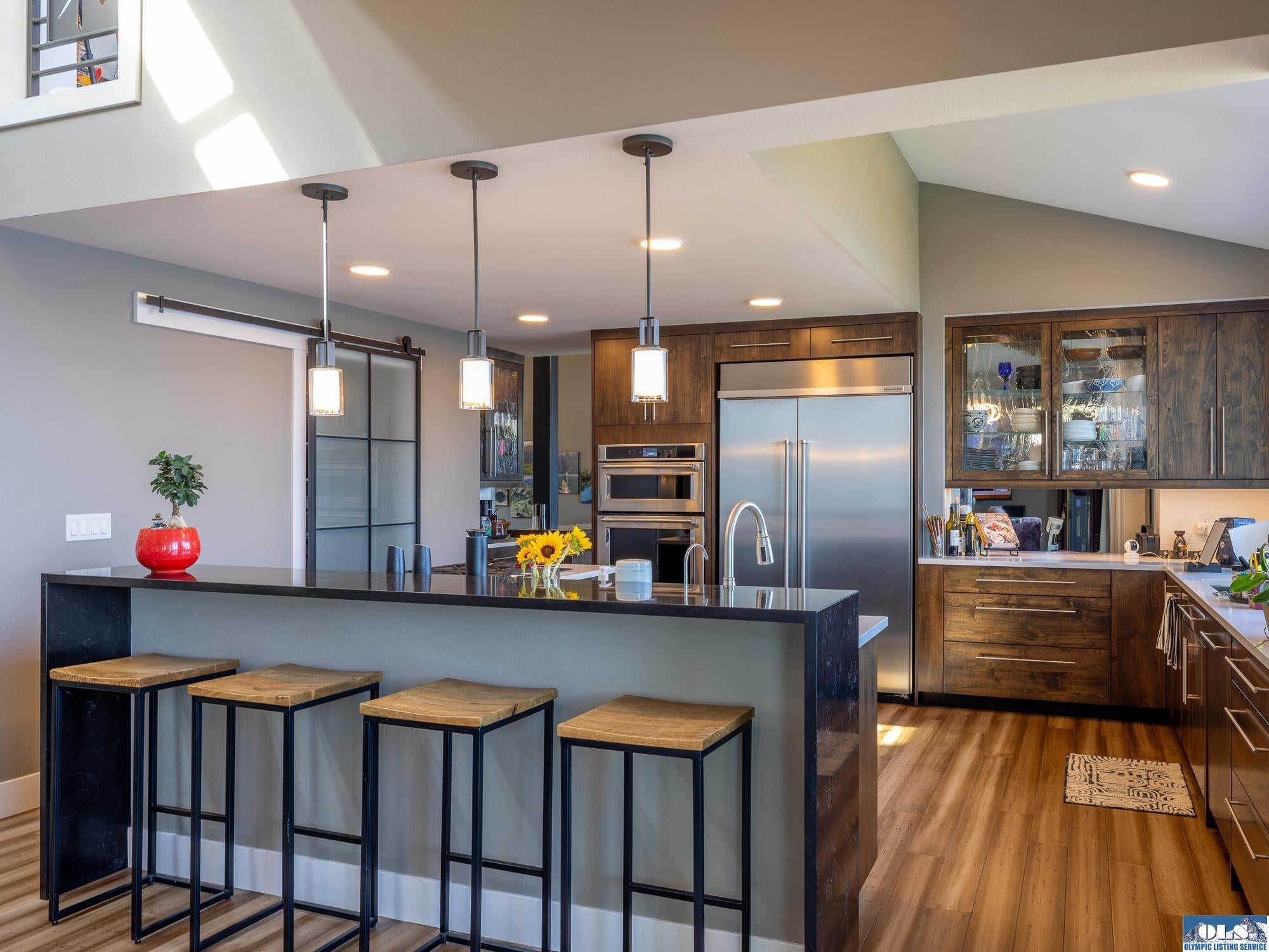 Sequim, Washington, 98382, United States, 4 Bedrooms Bedrooms, ,5 BathroomsBathrooms,Residential,Active,1808316