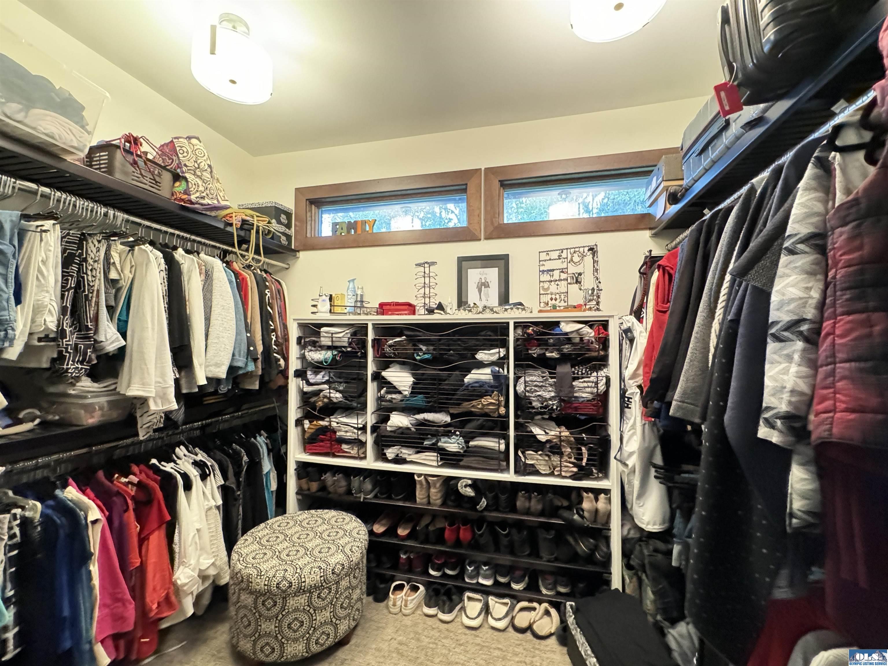 Sequim, Washington, 98382, United States, 4 Bedrooms Bedrooms, ,5 BathroomsBathrooms,Residential,Active,1808316