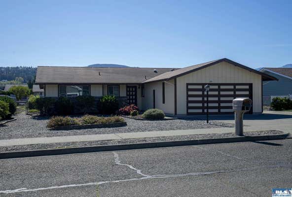 851 E FIR ST, SEQUIM, WA 98382 - Image 1