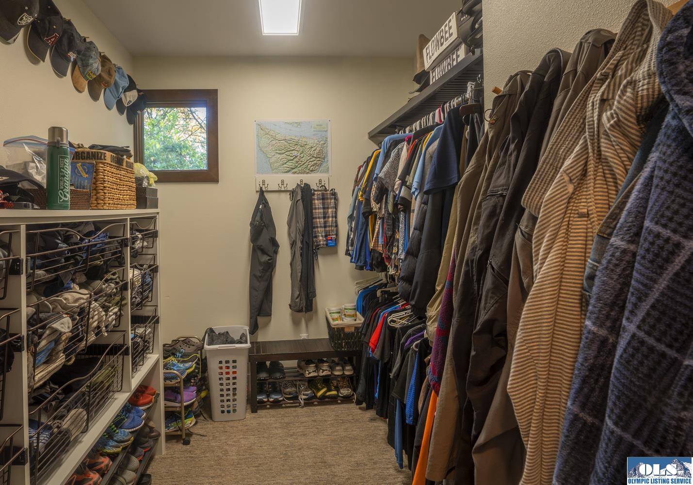 Sequim, Washington, 98382, United States, 4 Bedrooms Bedrooms, ,5 BathroomsBathrooms,Residential,Active,1808316