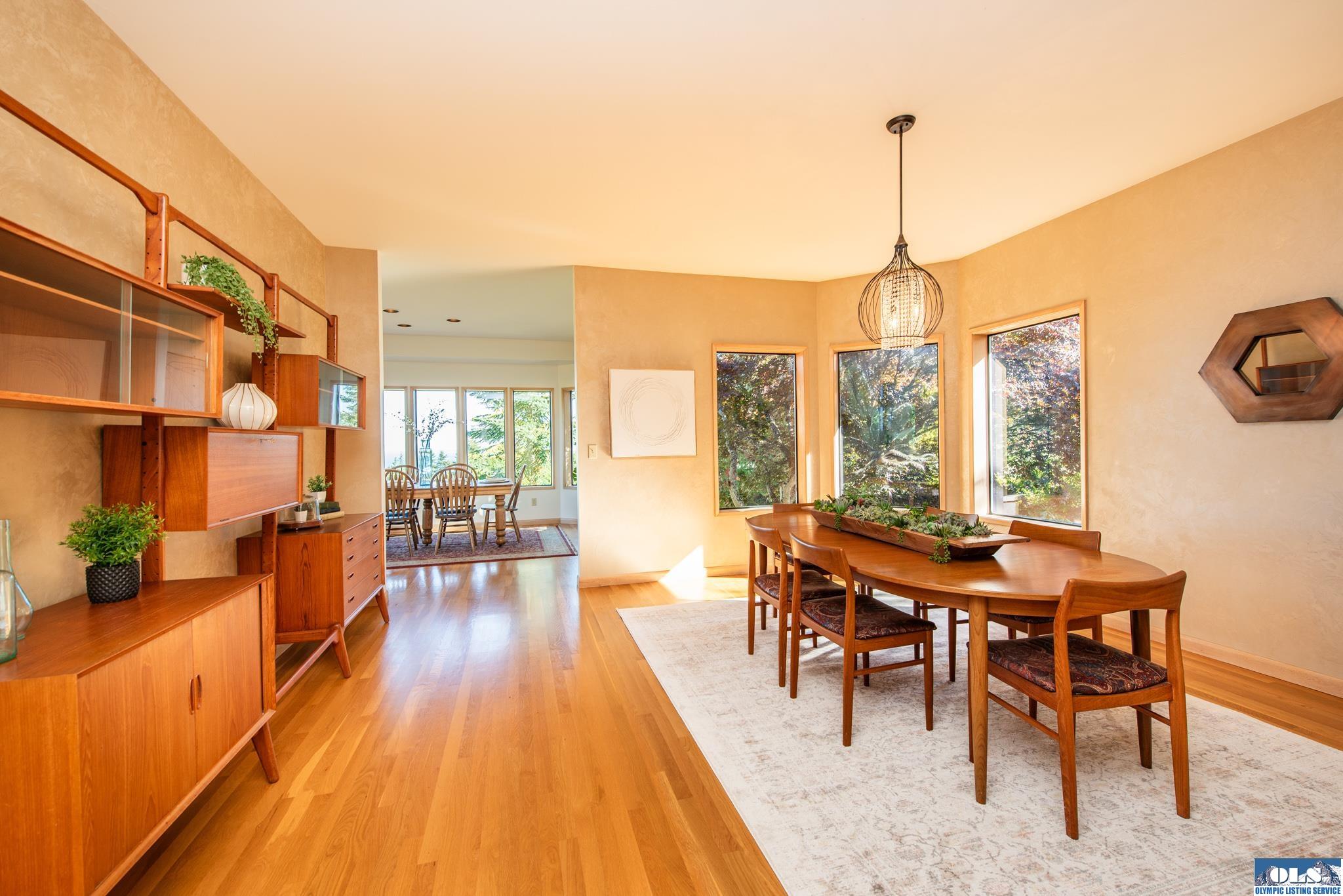 Sequim, Washington, 98382, United States, 3 Bedrooms Bedrooms, ,3 BathroomsBathrooms,Residential,Active,1967309