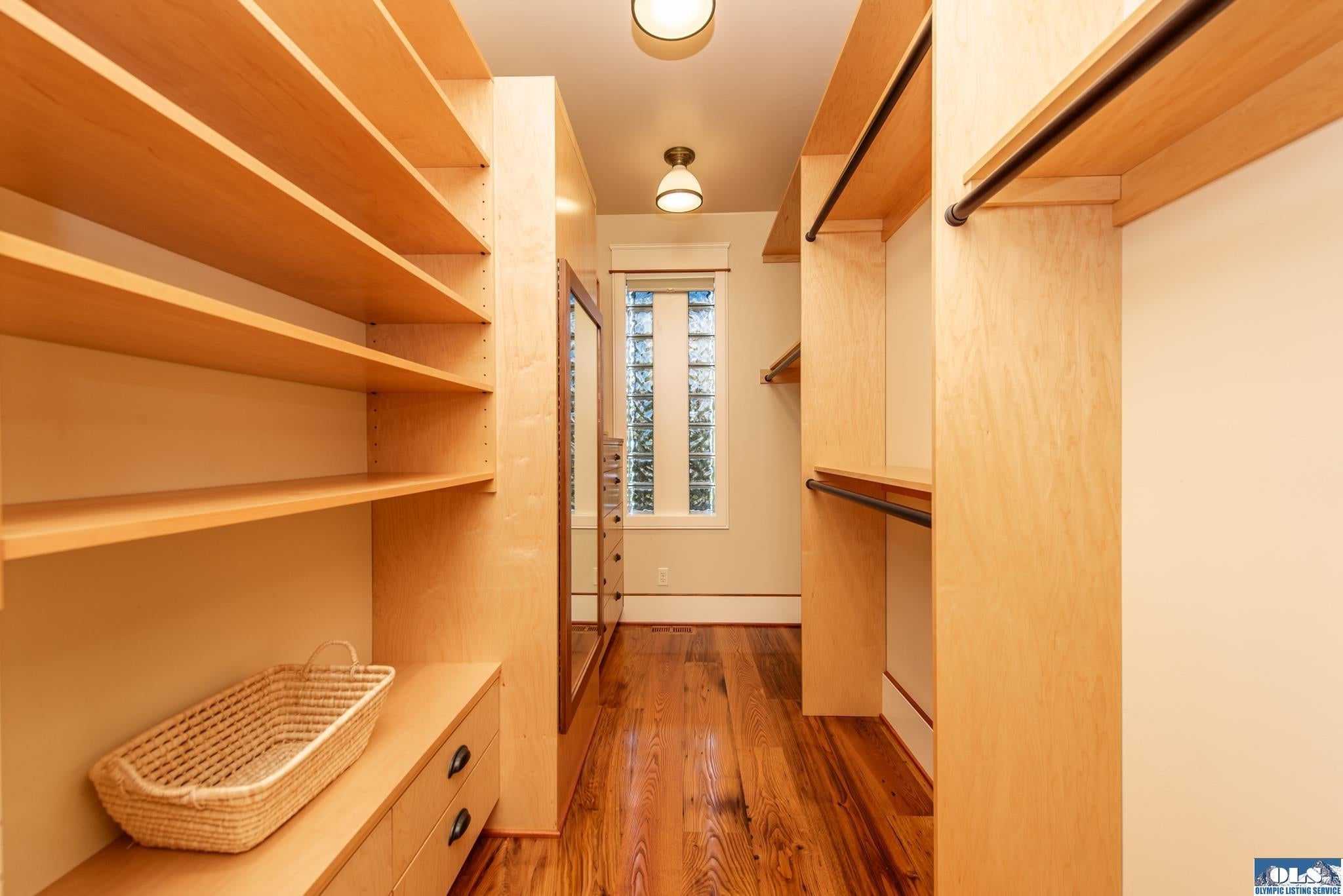 Sequim, Washington, 98382, United States, ,5 BathroomsBathrooms,Residential,Active,1790882