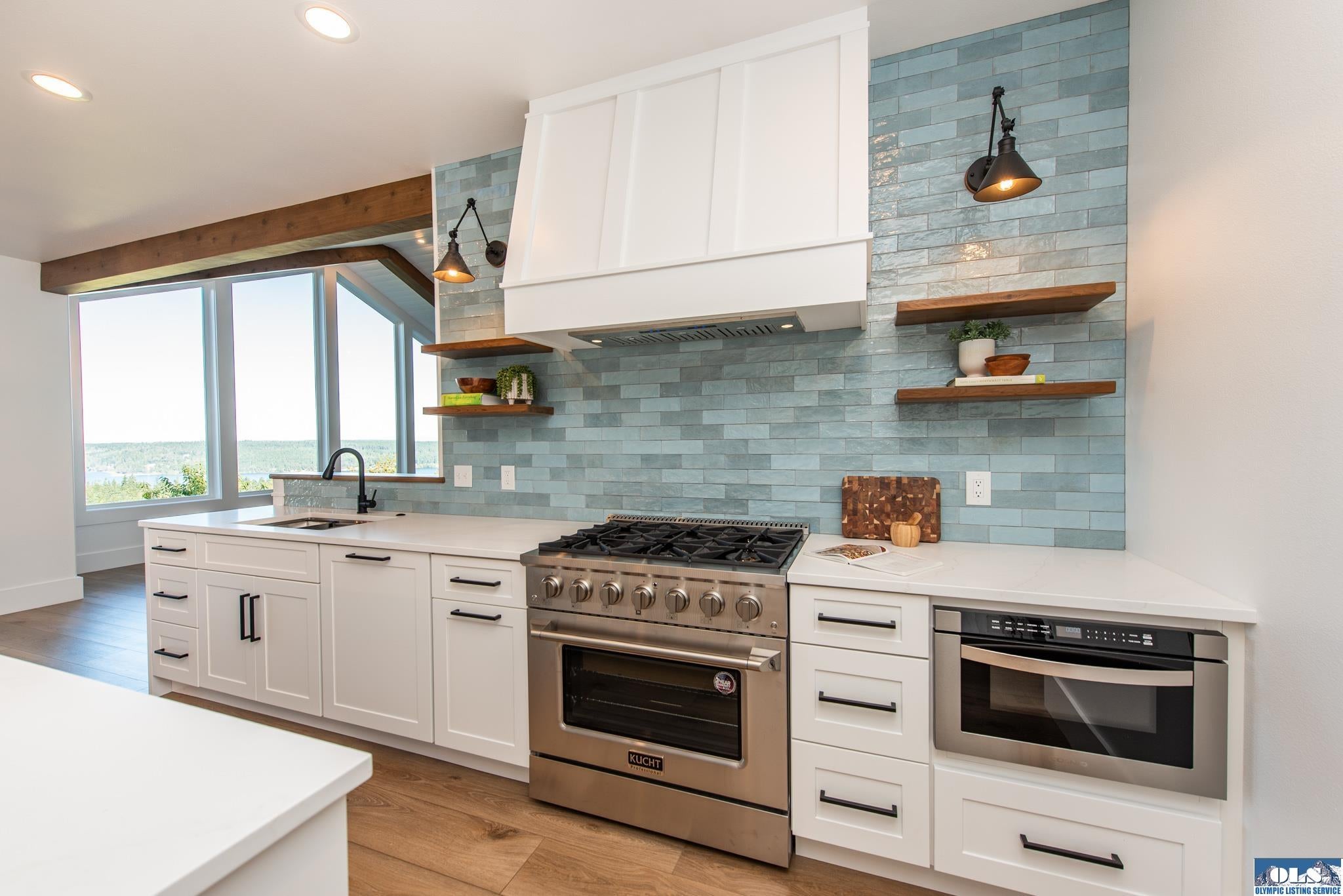 Sequim, Washington, 98382, United States, 3 Bedrooms Bedrooms, ,3 BathroomsBathrooms,Residential,Active,1960163